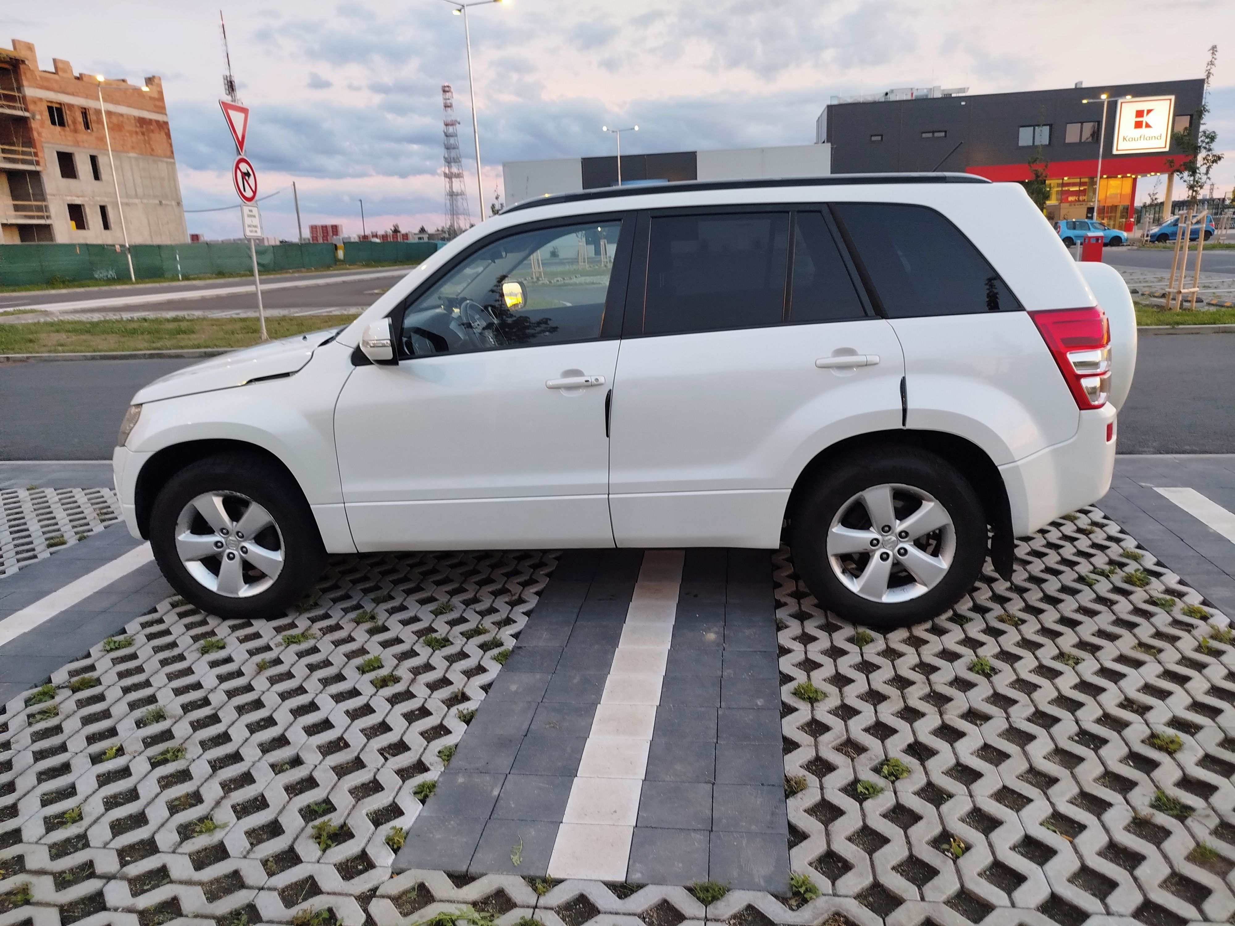 Suzuki Grand Vitara - fotka 3