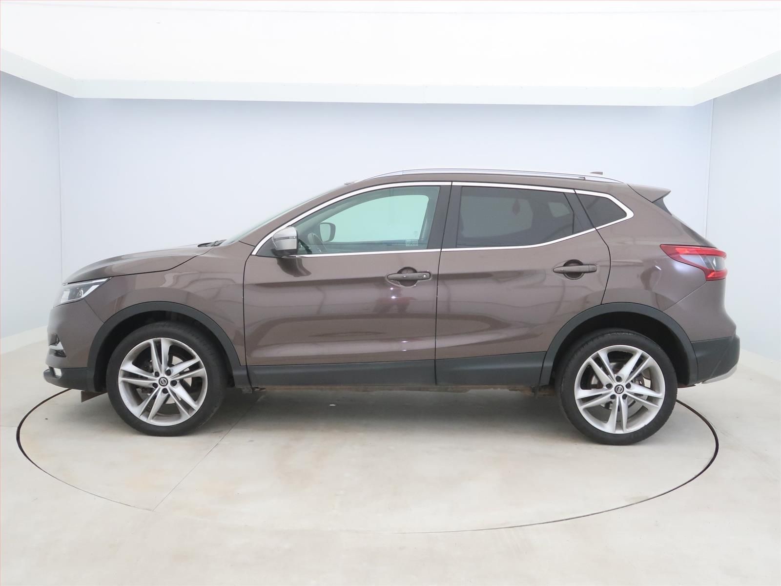 Nissan Qashqai, 1.3 DIG-T, Serv.kniha, Navi - fotka 3
