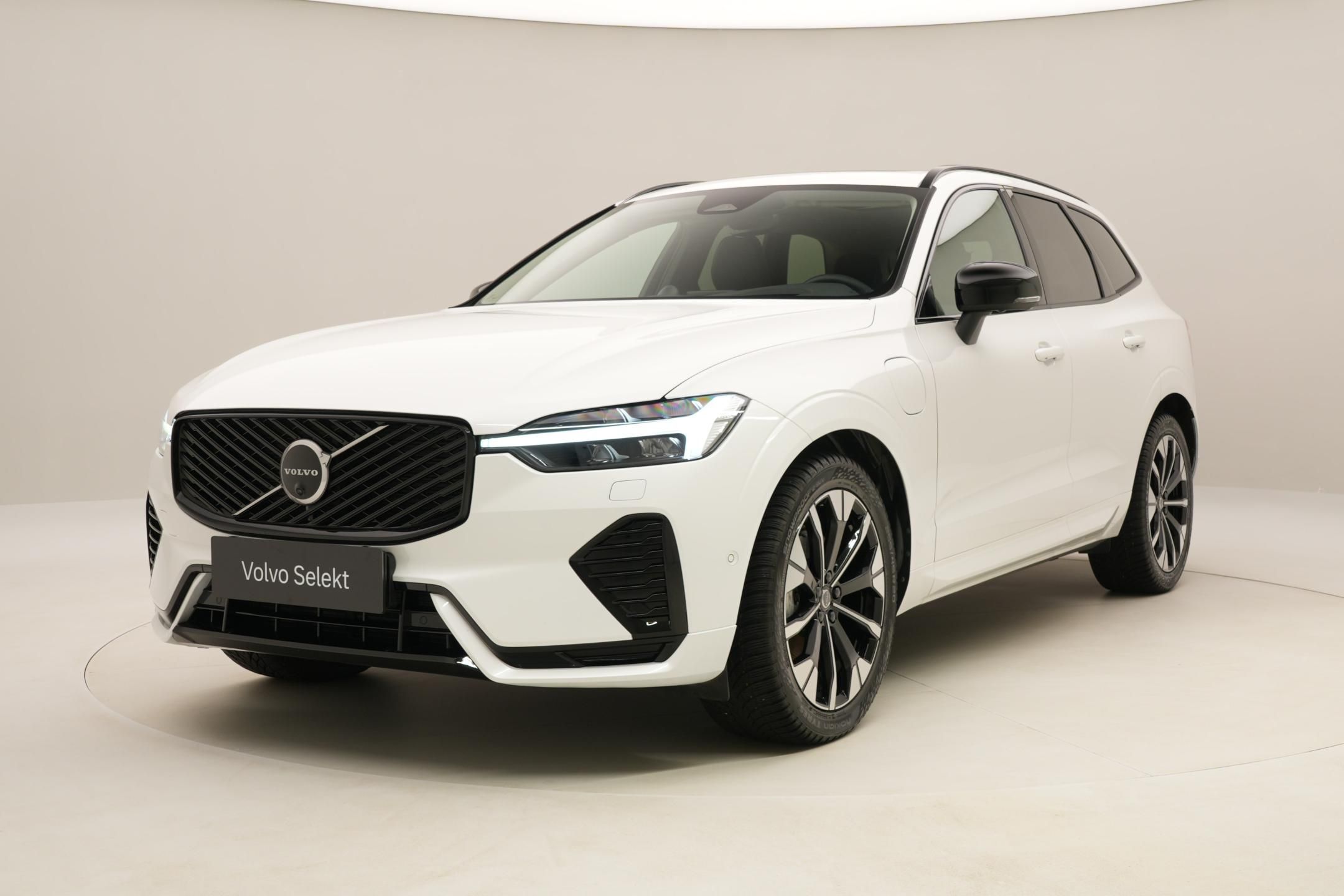 Volvo XC60, T6 AWD RECHARGE DARK PLUS CZ