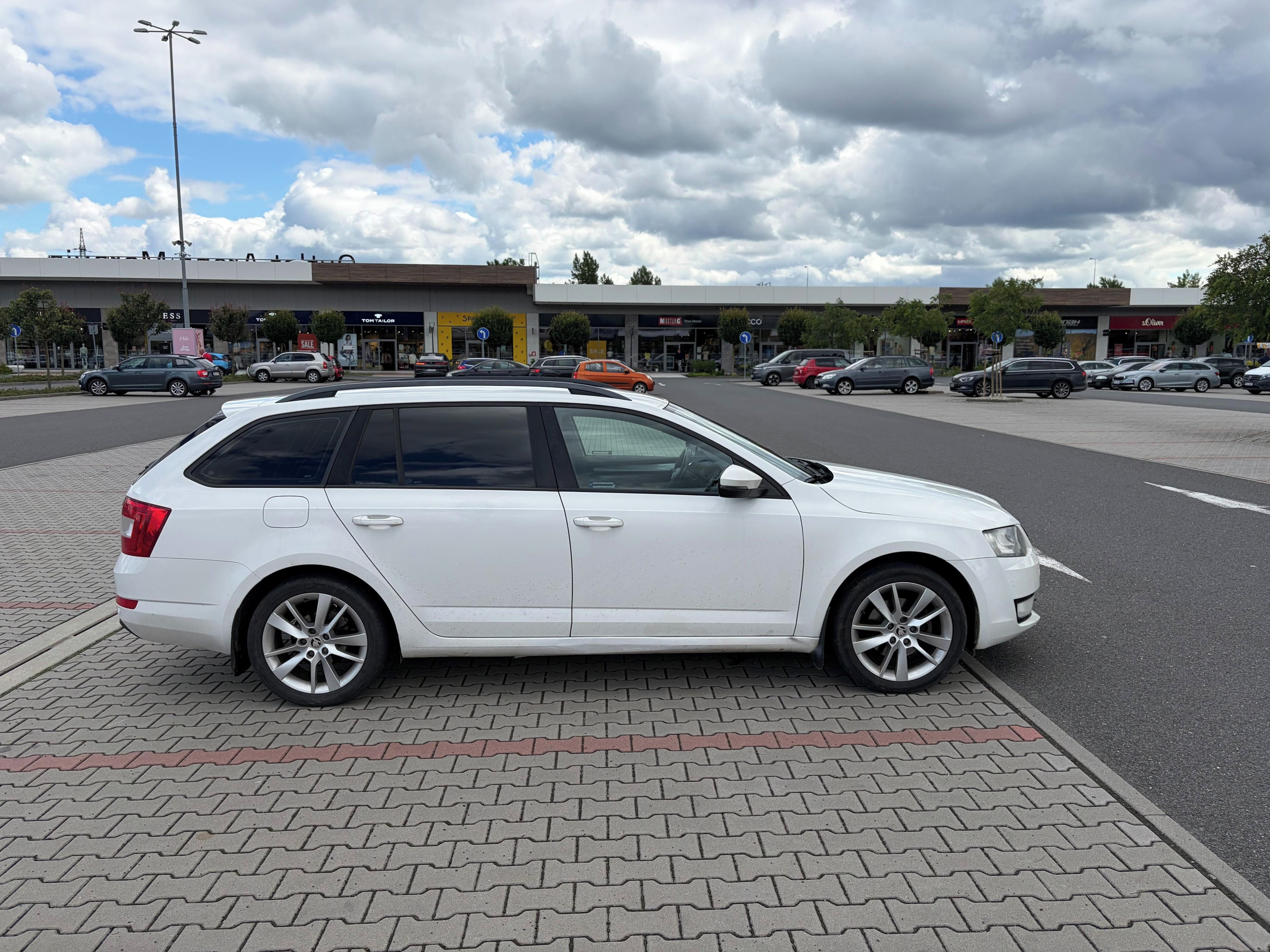 Škoda Octavia, III 1.6 TDi 77kw ČR serviska - fotka 2