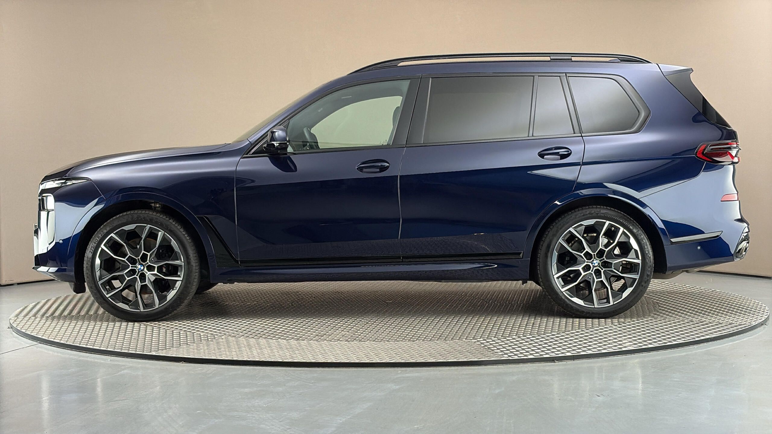 BMW X7, 40i AUT xDrive M-paket - fotka 4