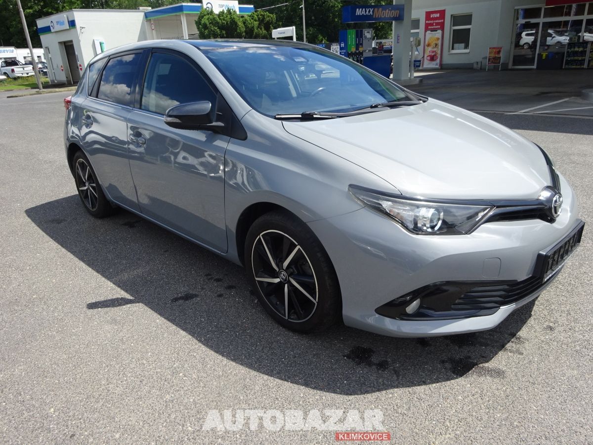 Toyota Auris, 1,2 i, 85kW, GARANCE KM - fotka 3