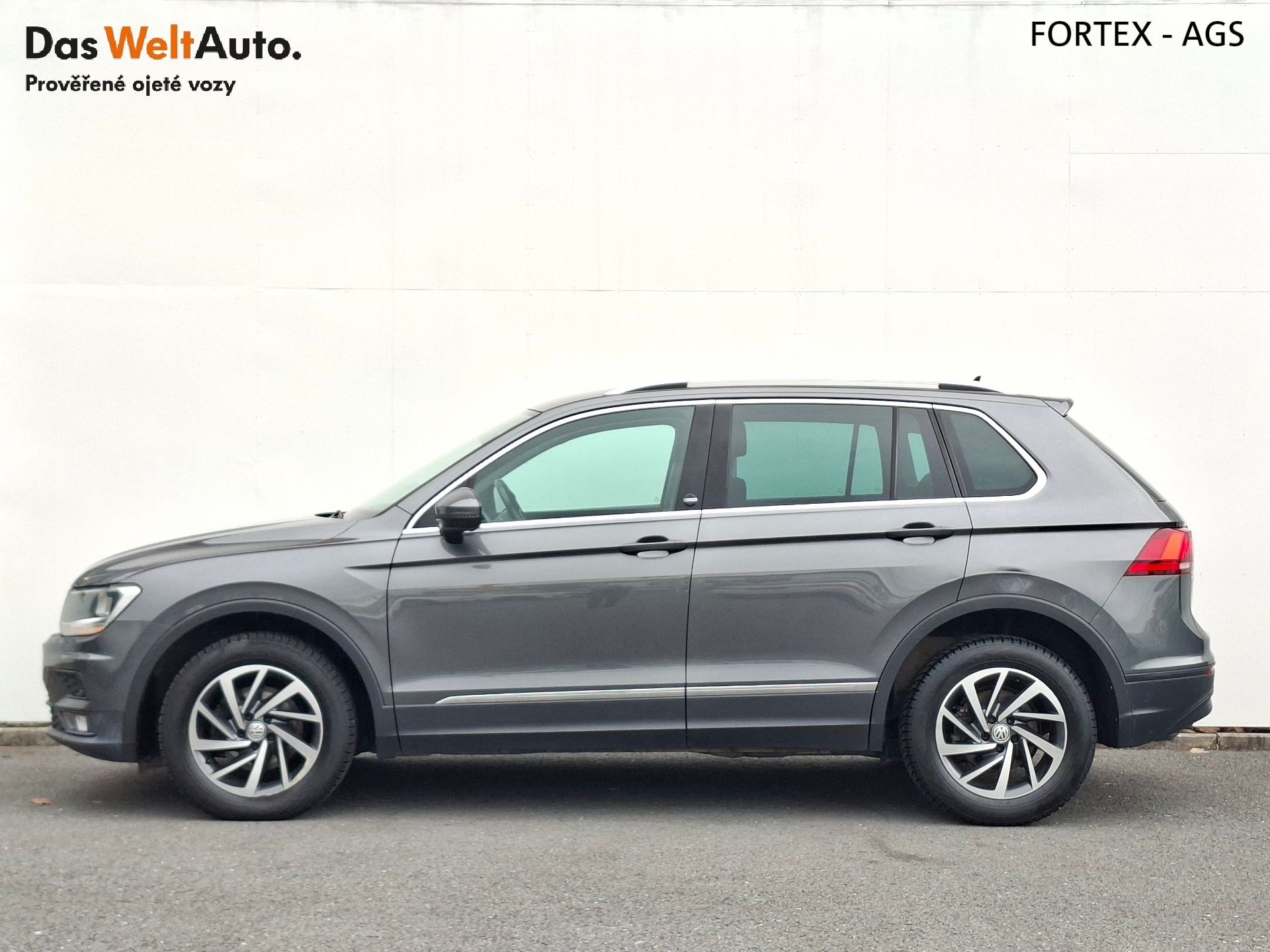 Volkswagen Tiguan, 2.0 TDI,110kW,DSG,4Motion,Nez. - fotka 3