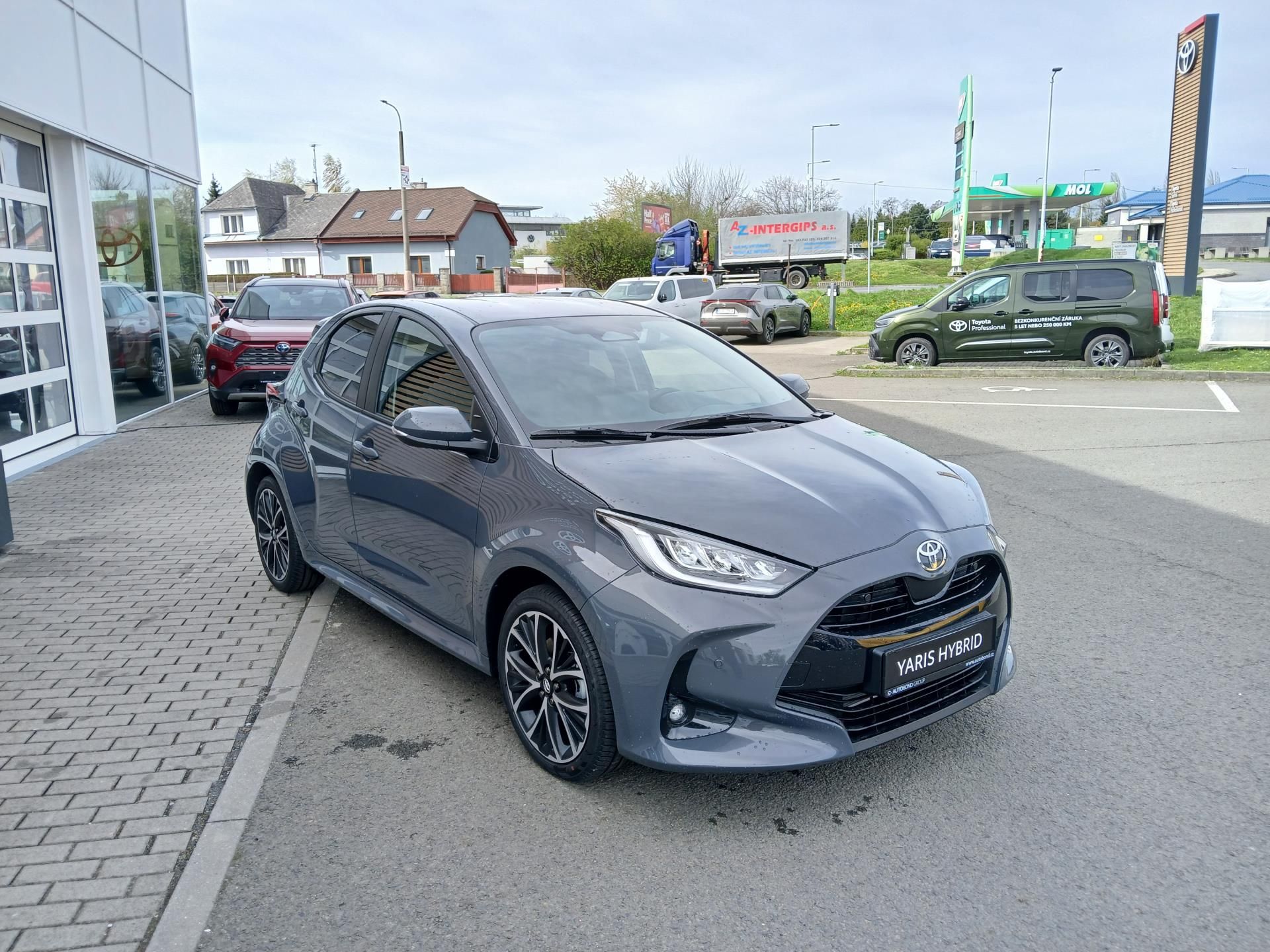 Toyota Yaris, 1,5 Hybrid Style - fotka 3