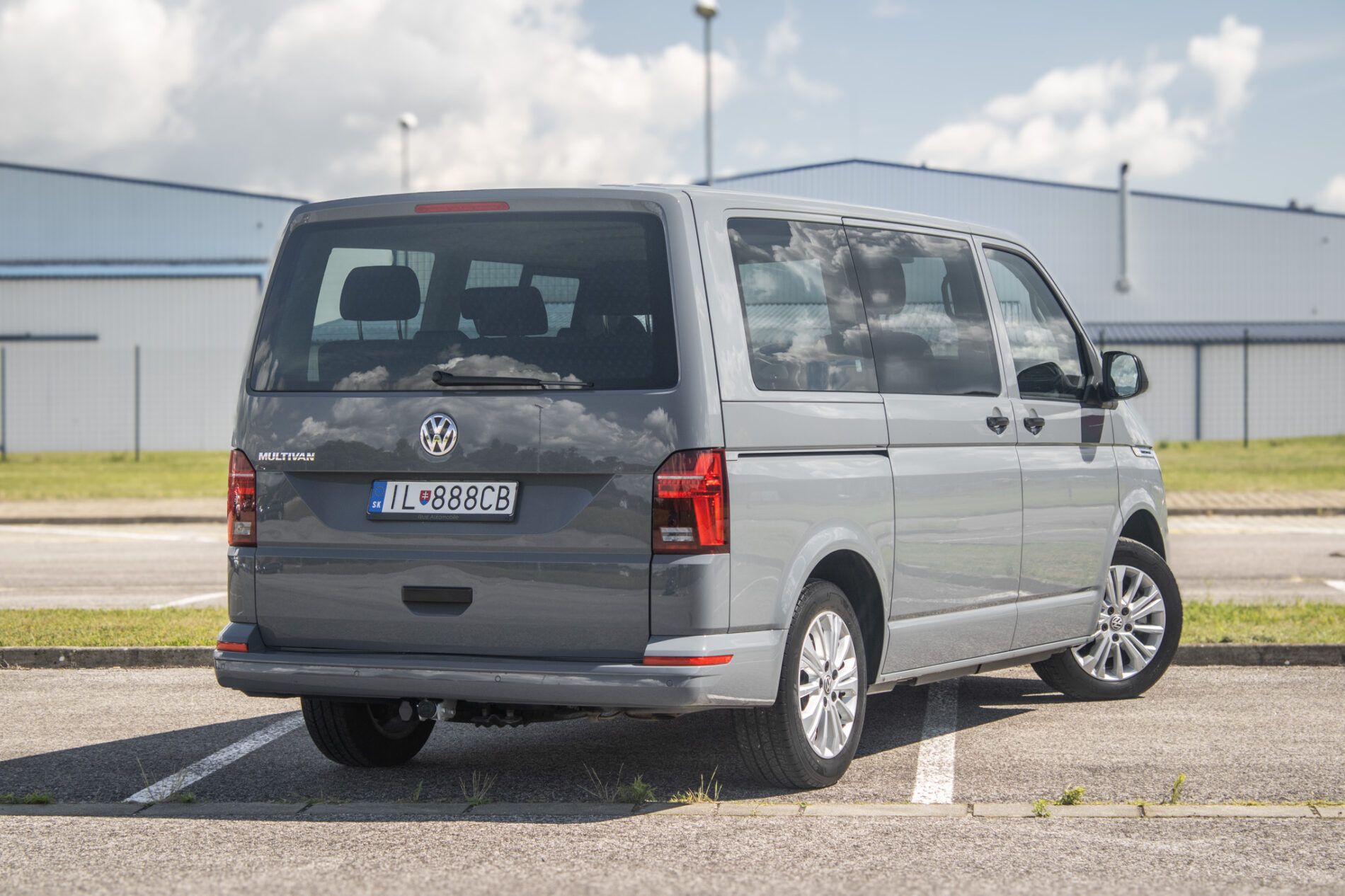 Volkswagen Multivan - fotka 5