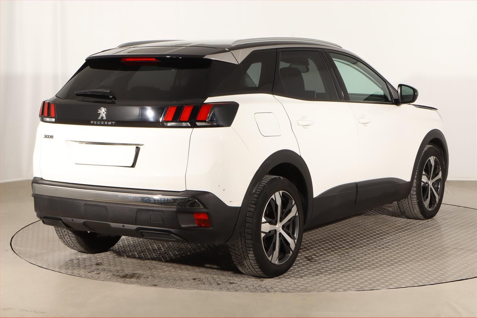 Peugeot 3008, 1.5 BlueHDi, Automat - fotka 5