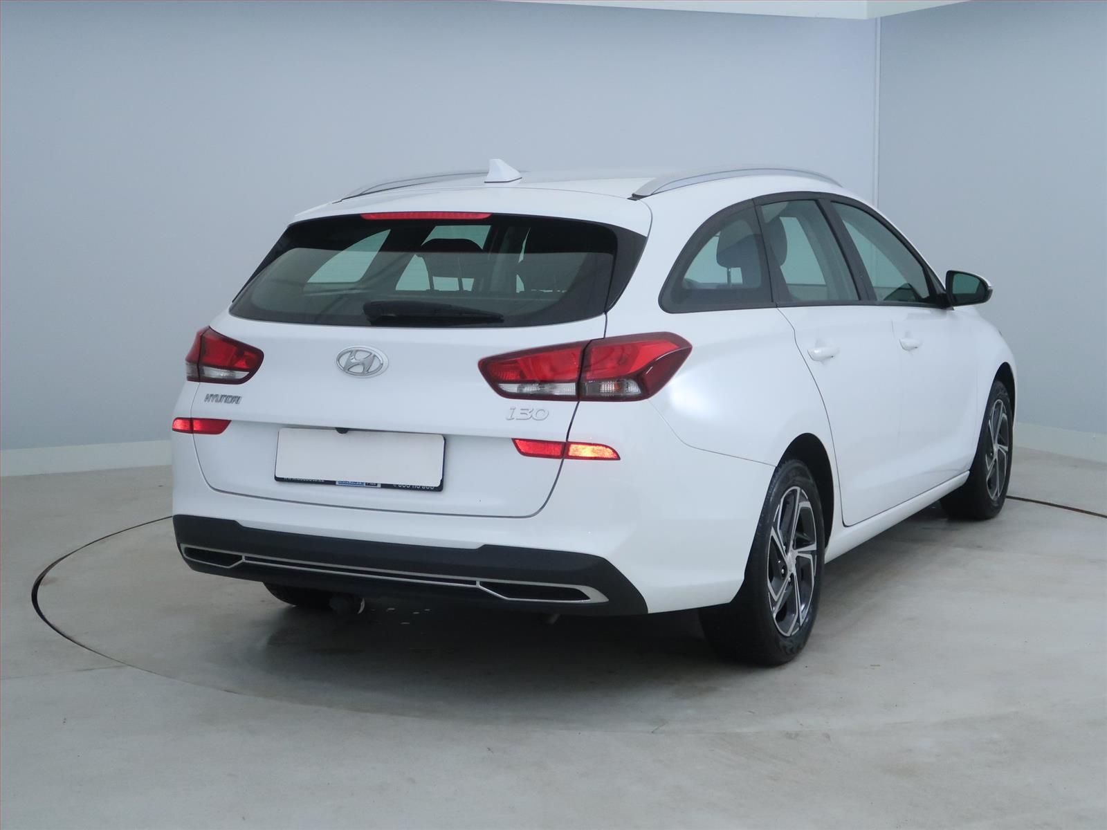 Hyundai i30, 1.5 DPI, Comfort, ČR,1.maj - fotka 5