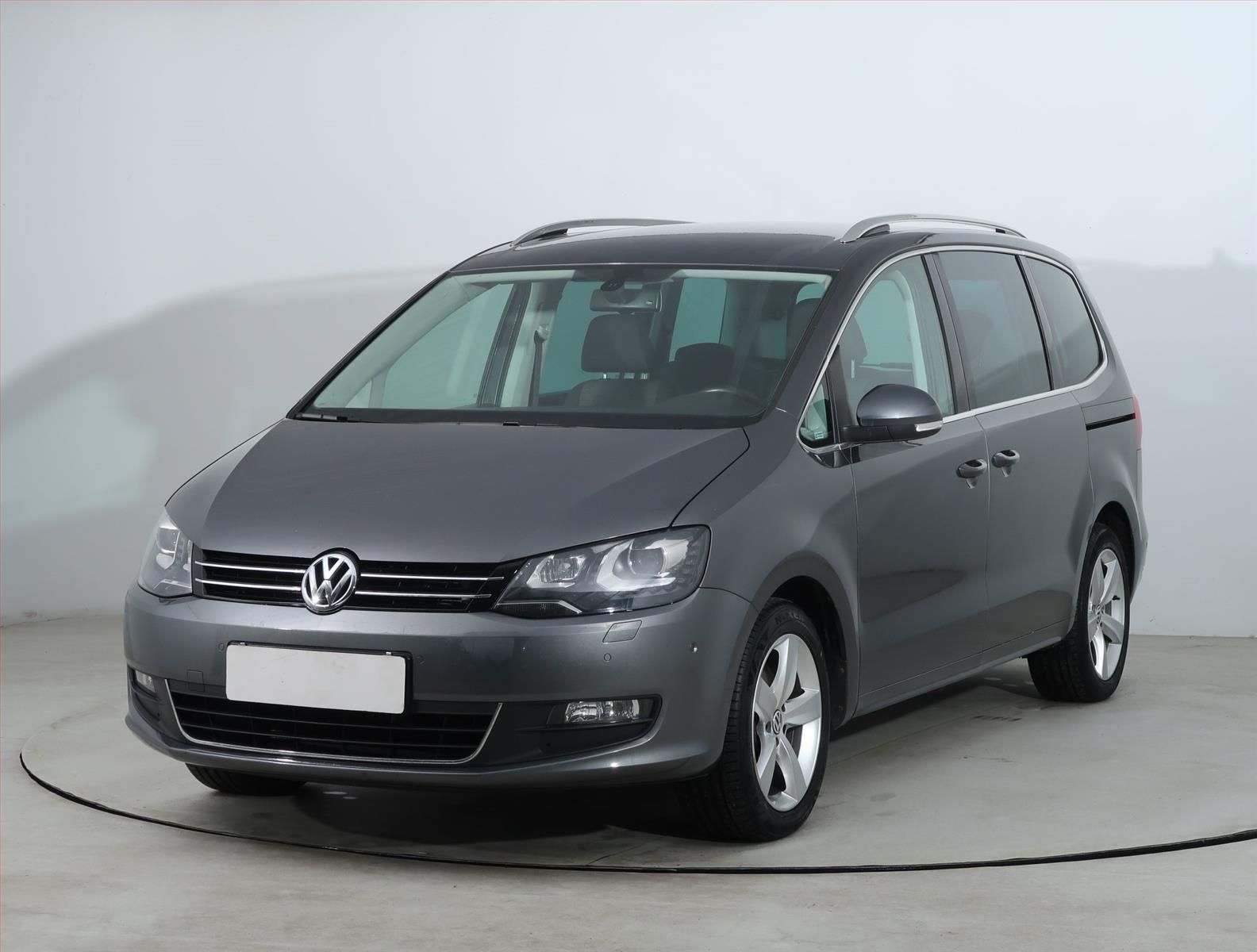 Volkswagen Sharan, 2.0 TDI, 7 míst, Navi - fotka 2