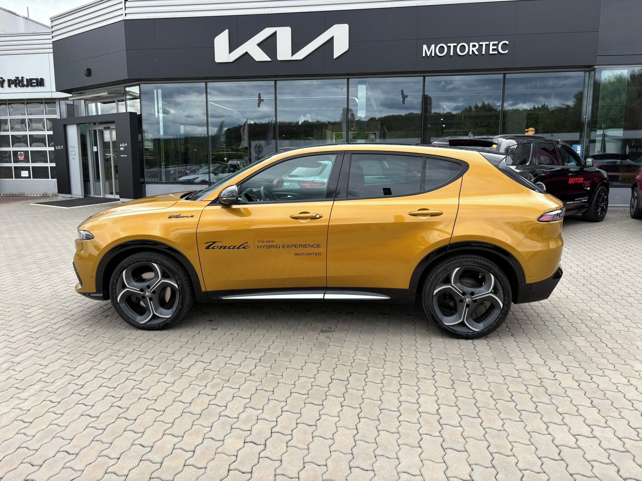 Alfa Romeo Tonale, Sport Speciale 1.5 Turbo Ibrid - fotka 4