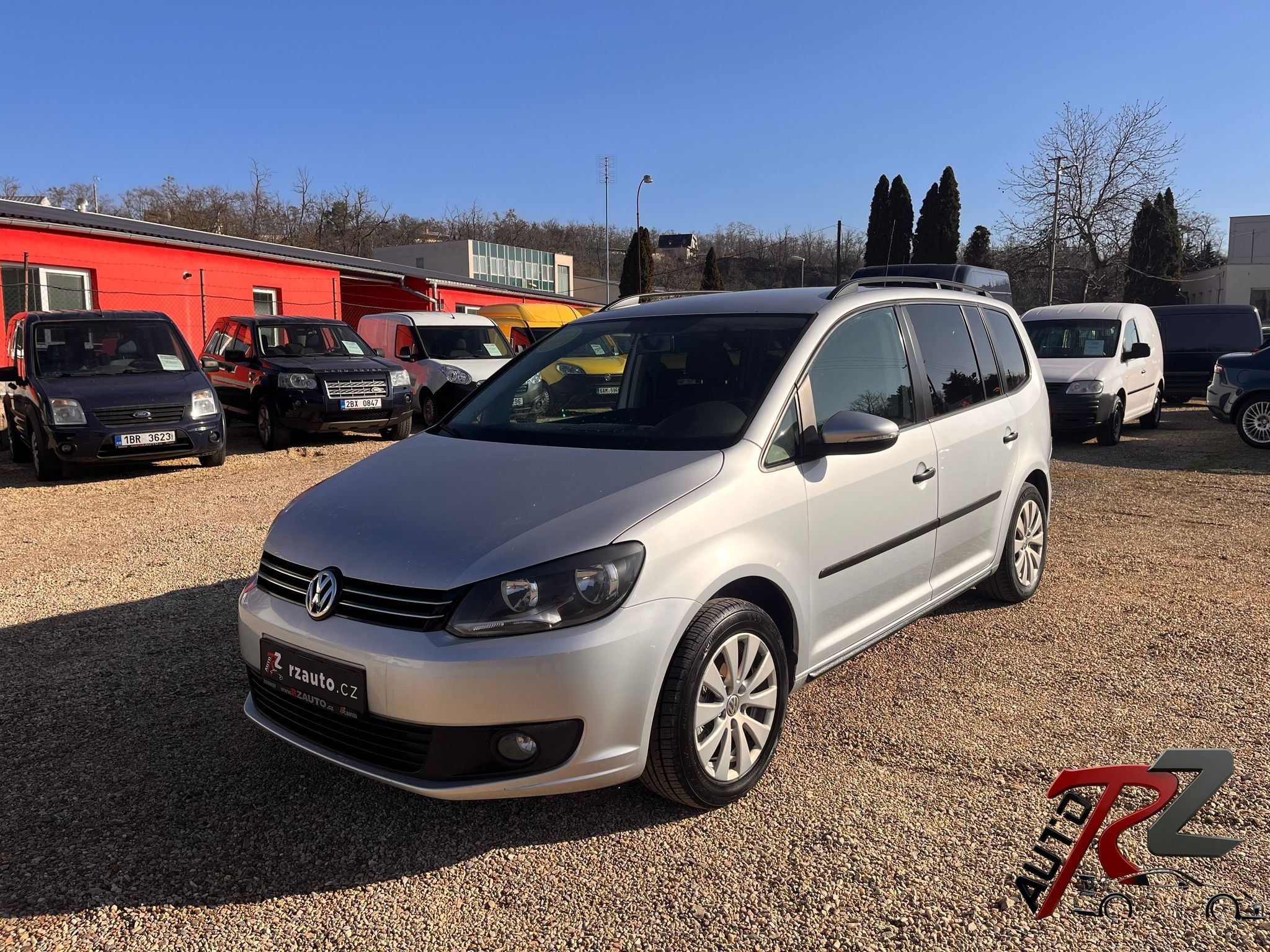 Volkswagen Touran, 1.6TDi 77kW*WEBASTO*VÝHŘEV SED