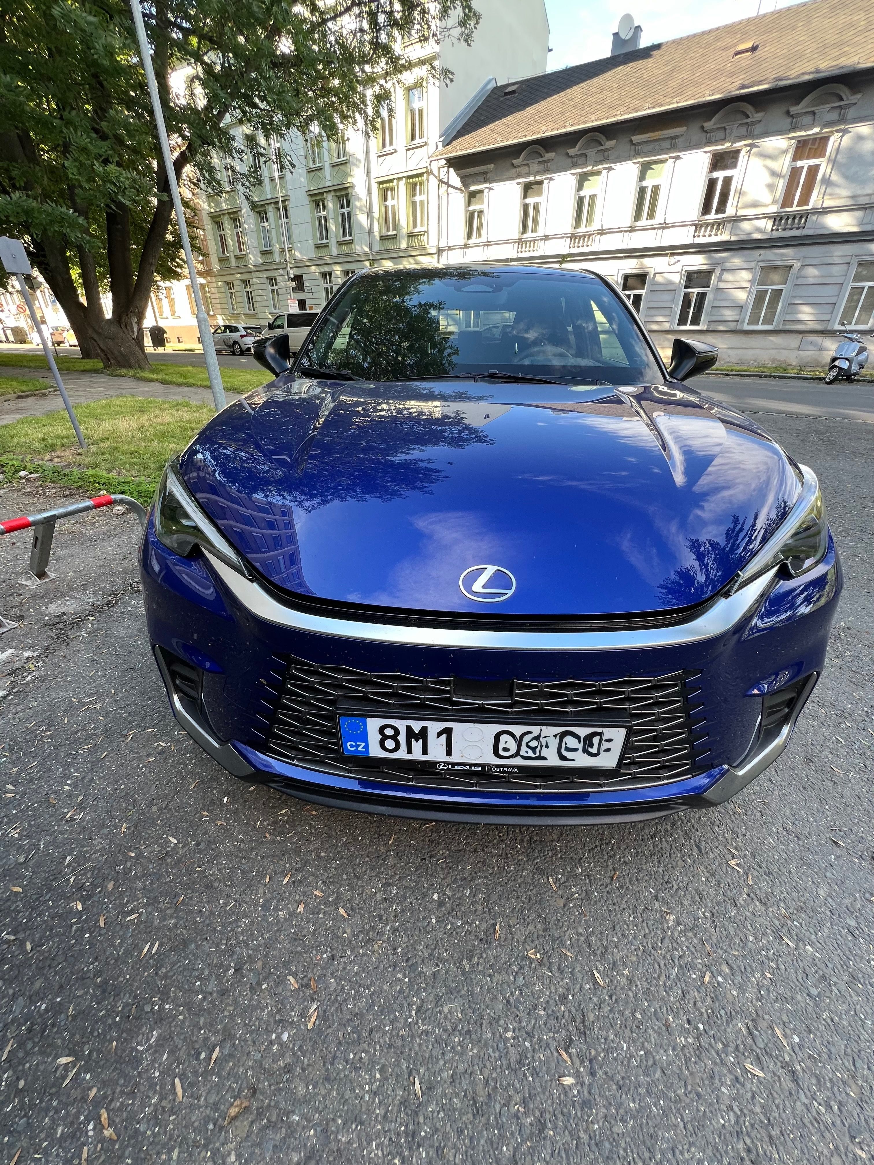 Lexus LBX, V záruce - fotka 5