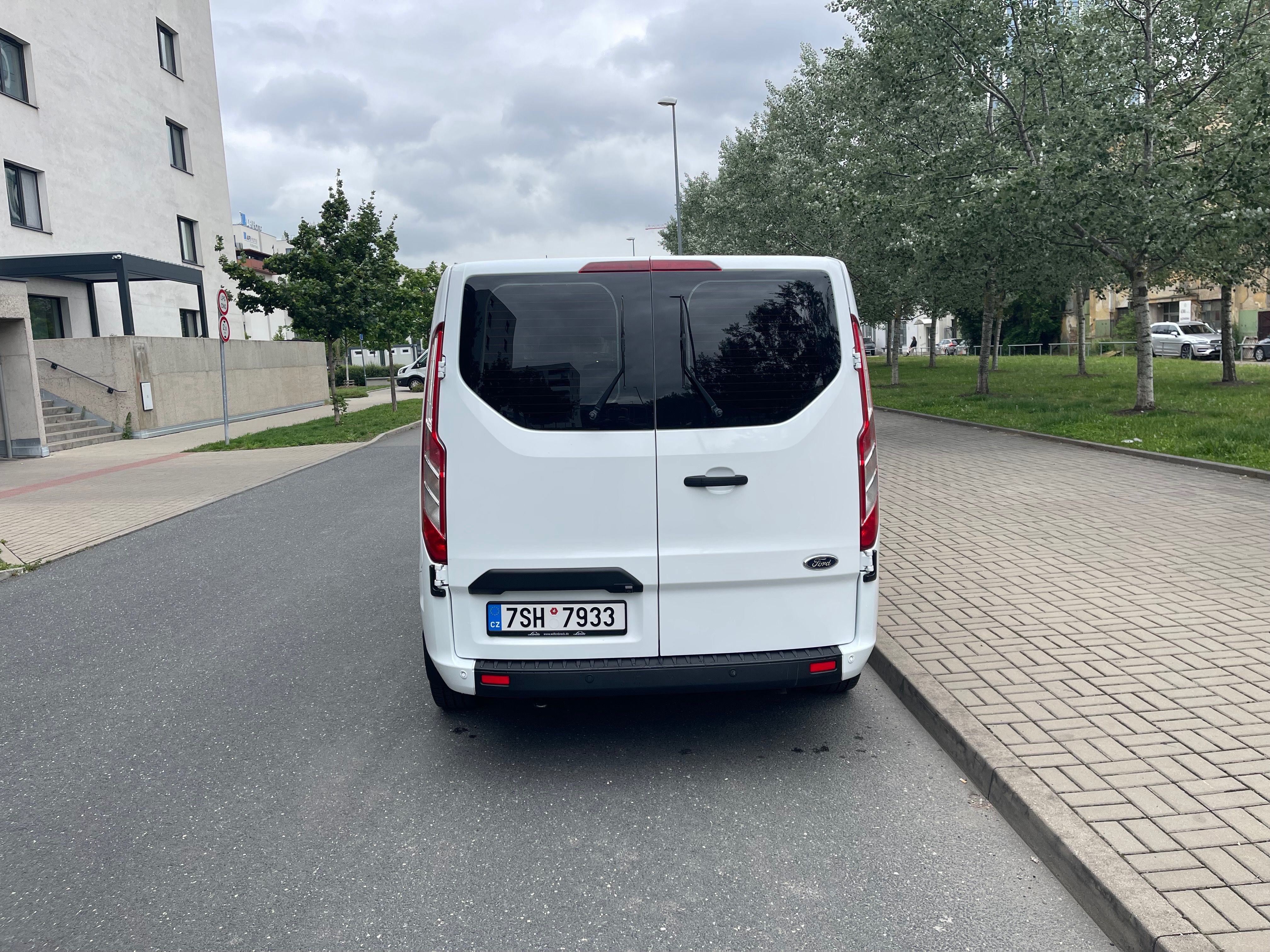 Ford Transit Custom, 2.0 TDCI  96 KW, 9 MIST, LONG - fotka 6