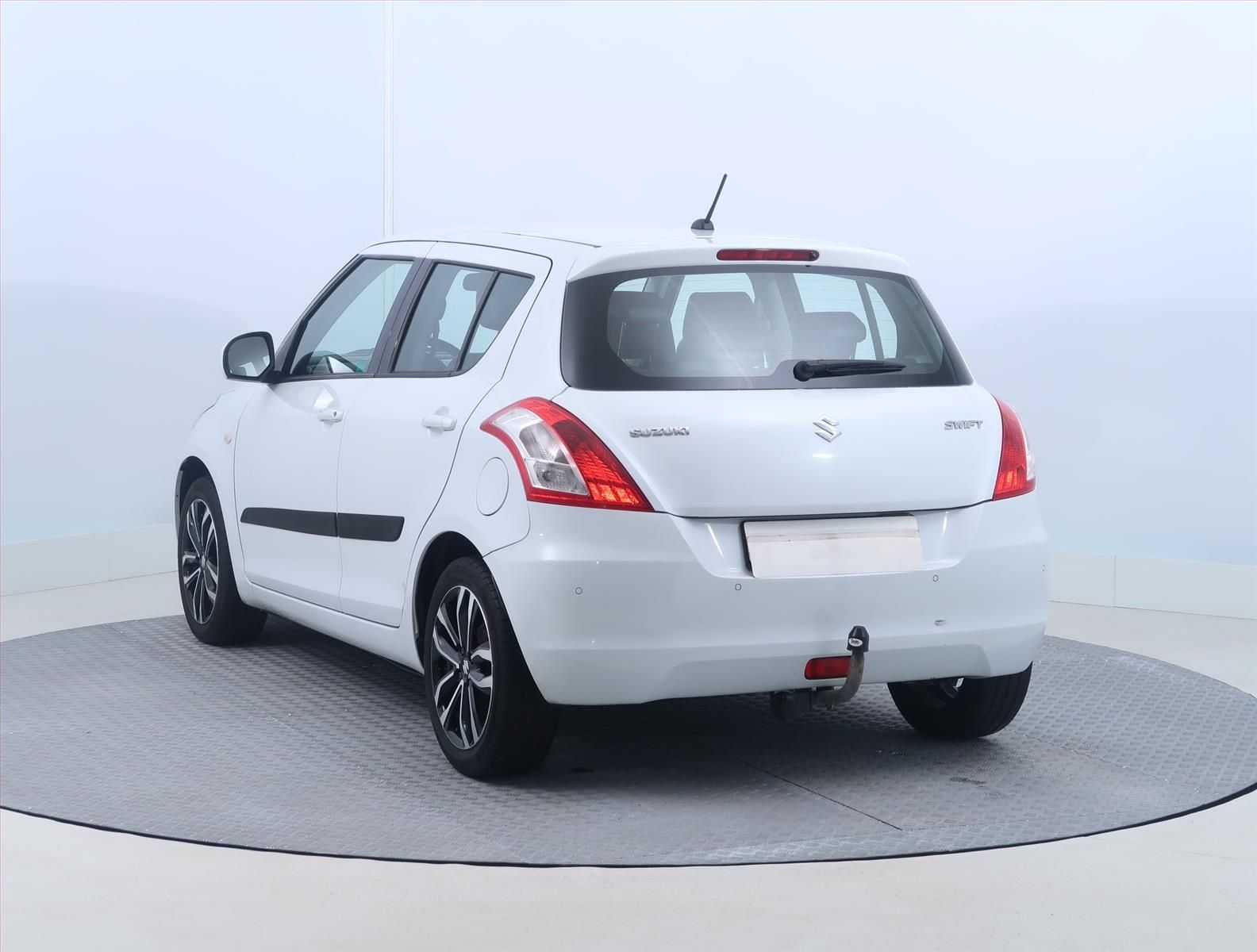 Suzuki Swift, 1.2, ČR,1.maj, Serv.kniha - fotka 4