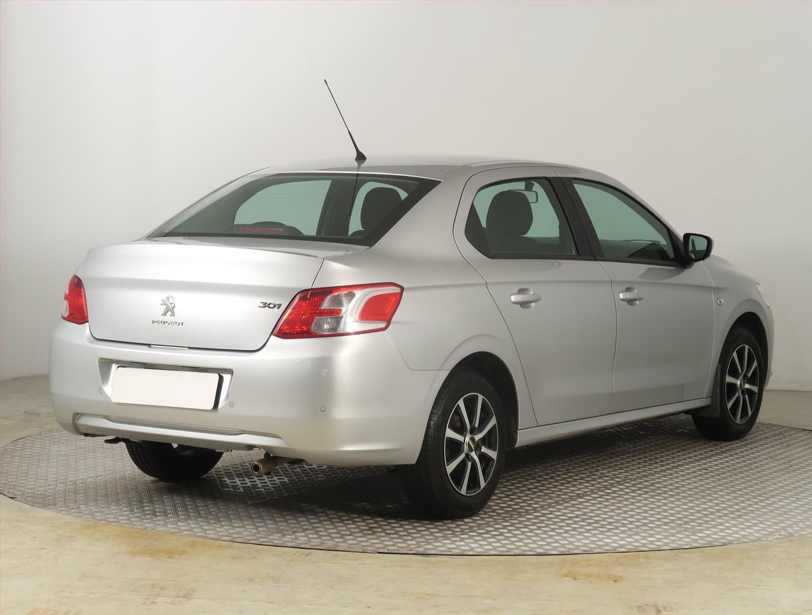 Peugeot 301, 1.2 VTi, Klima, Tempomat - fotka 5