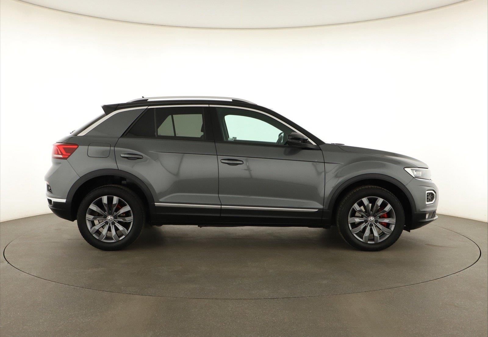 Volkswagen T-Roc, 1.5 TSI, Serv.kniha - fotka 6