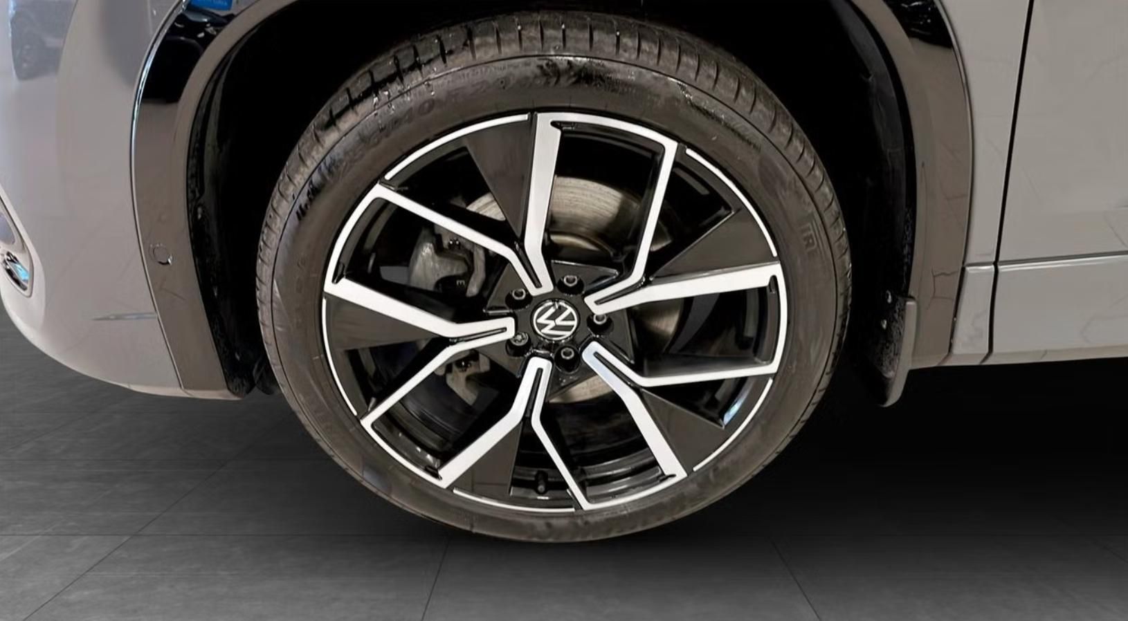 Volkswagen Tayron, 2.0 TDI 4M 7 míst Pano. 360k - fotka 6