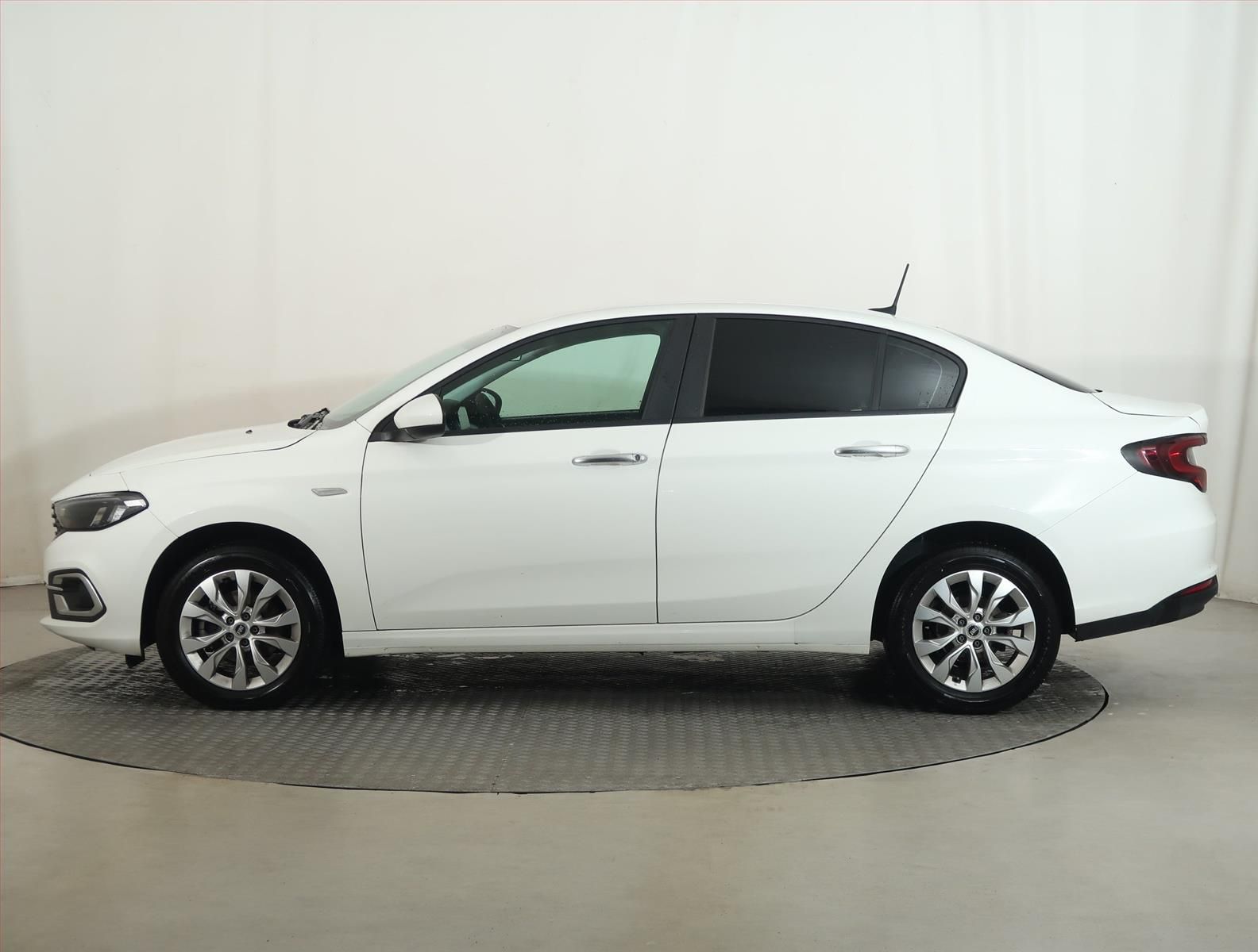Fiat Tipo, 1.6 MultiJet, Záruka, ČR,1.maj - fotka 3