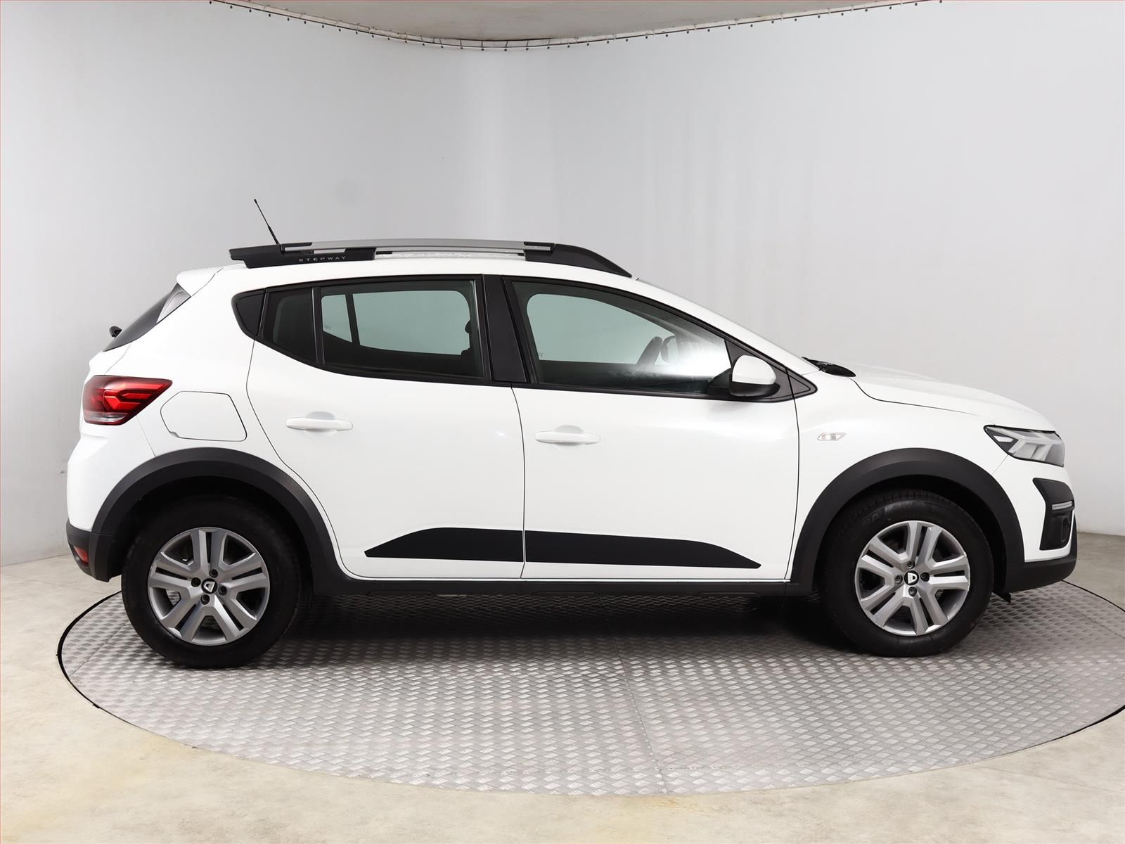 Dacia Sandero, 1.0 TCe, ČR,1.maj, Serv.kniha - fotka 6