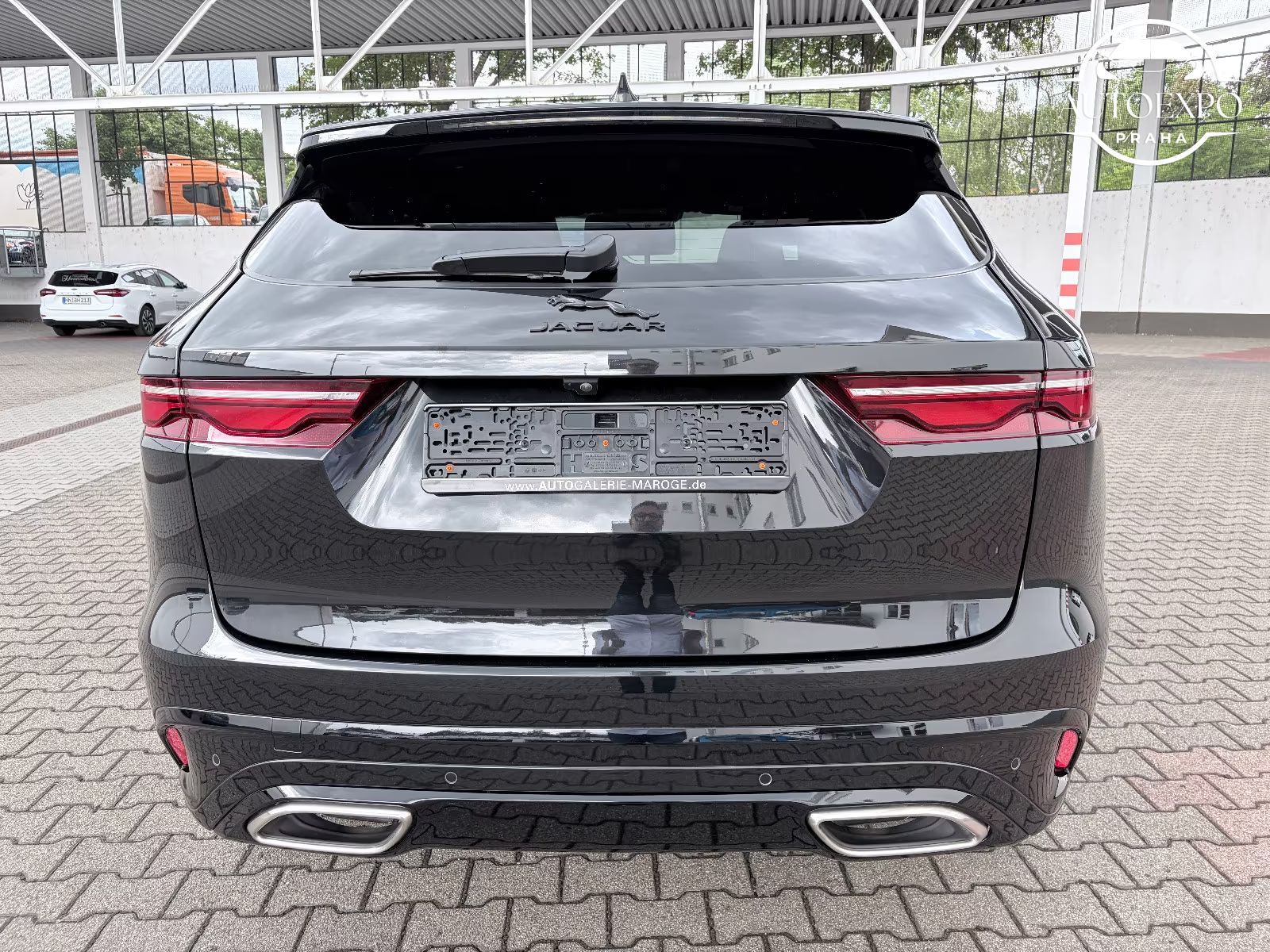 Jaguar F-Pace, R-Dynamic SE AWD*PANORAMA - fotka 6