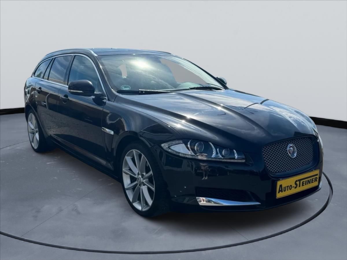 Jaguar XF, 3,0 D V6 Sportbrake 202kw - fotka 2