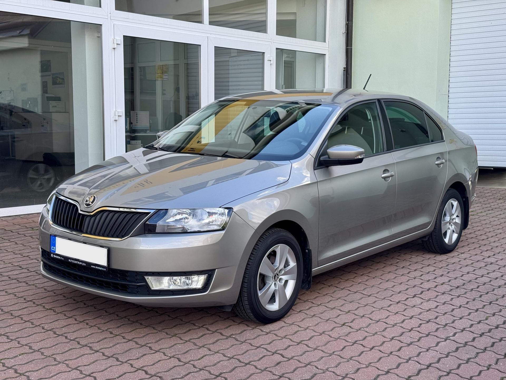 Škoda Rapid, 1.2TSI Ambition ČR - fotka 2
