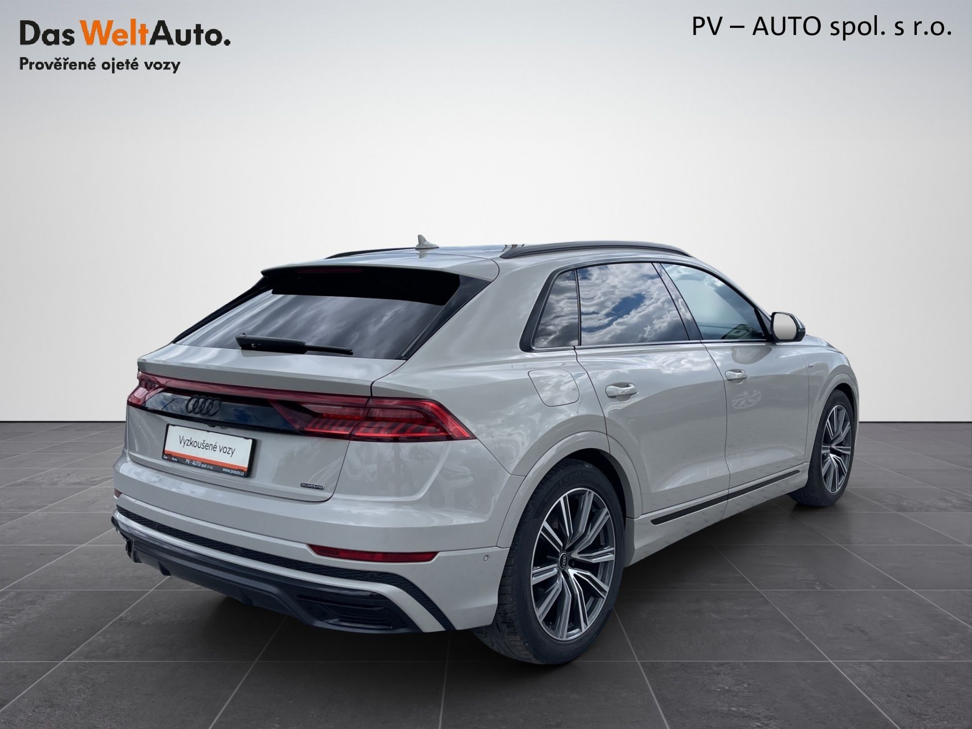 Audi Q8, 50 TDI 210 kW Quattro S-Line T - fotka 2