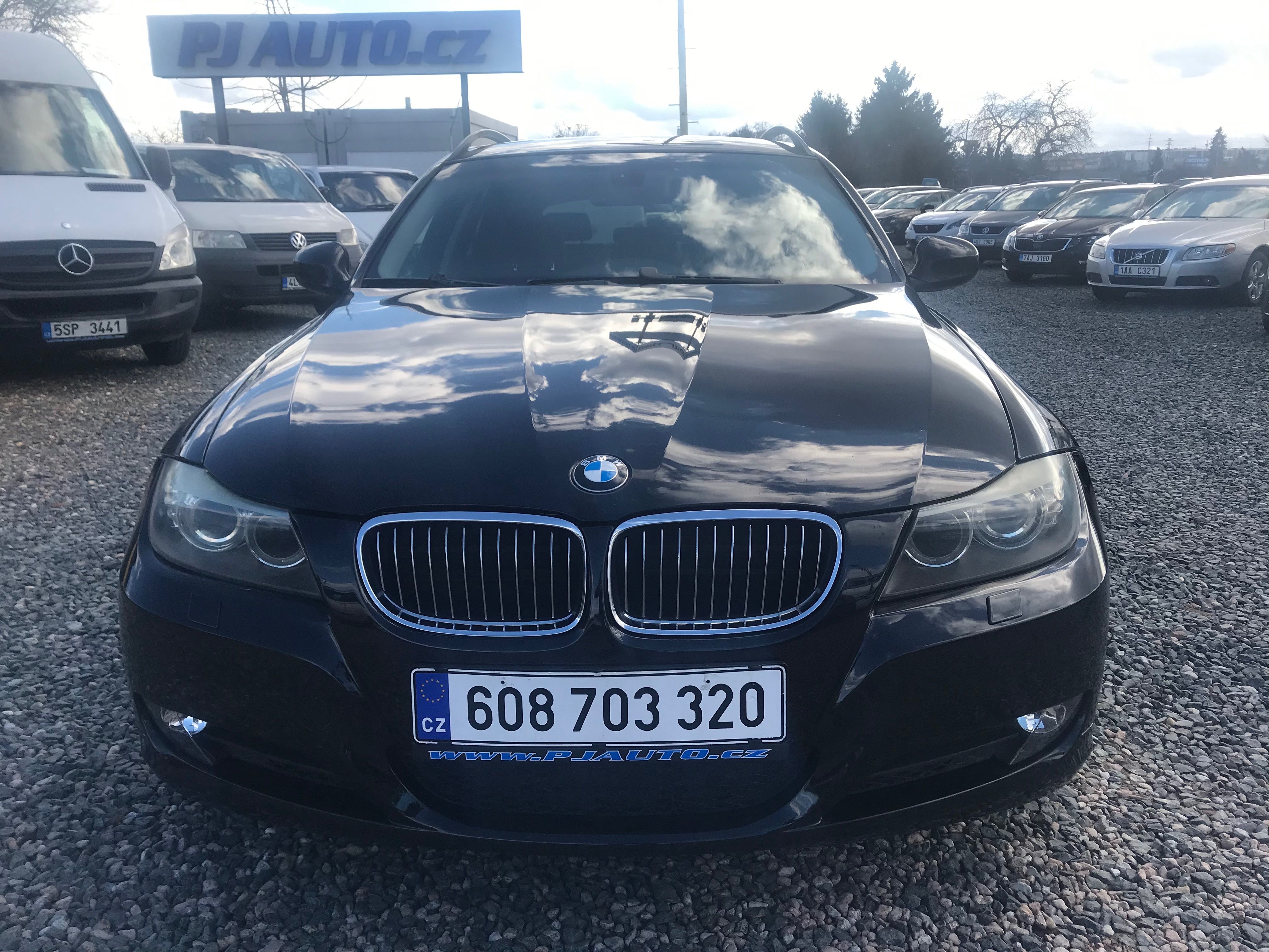 BMW Řada 3, 325i 160 KW,MAN,NAVI... - fotka 2
