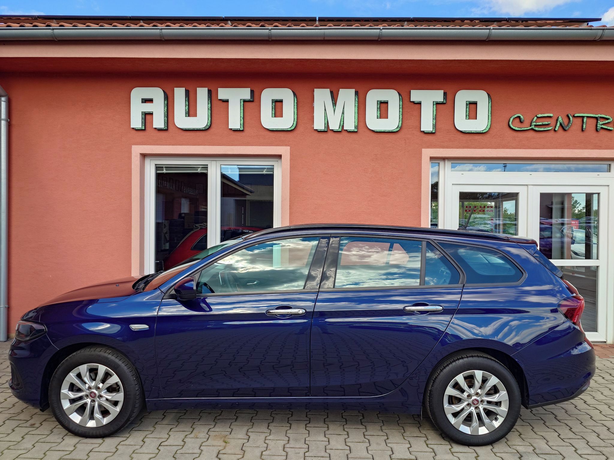 Fiat Tipo, Lounge 1.6 E-Torq EVO 81 kW - fotka 2