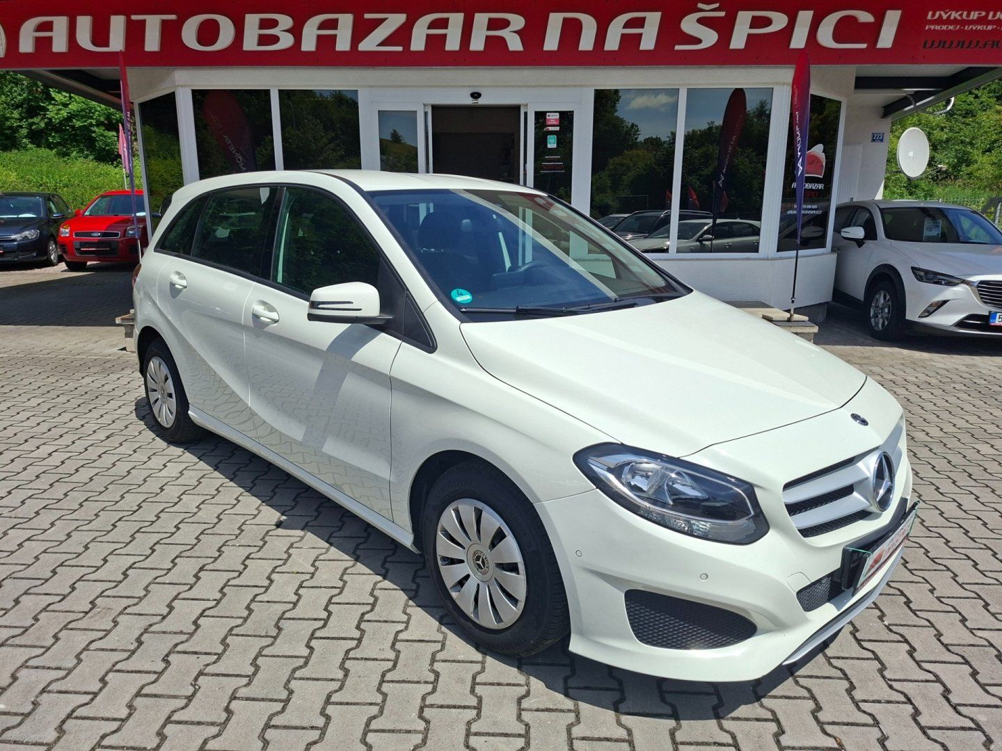 Mercedes-Benz Třídy B, B 180D 80kW -S.KNIHA-SENZORY - fotka 2