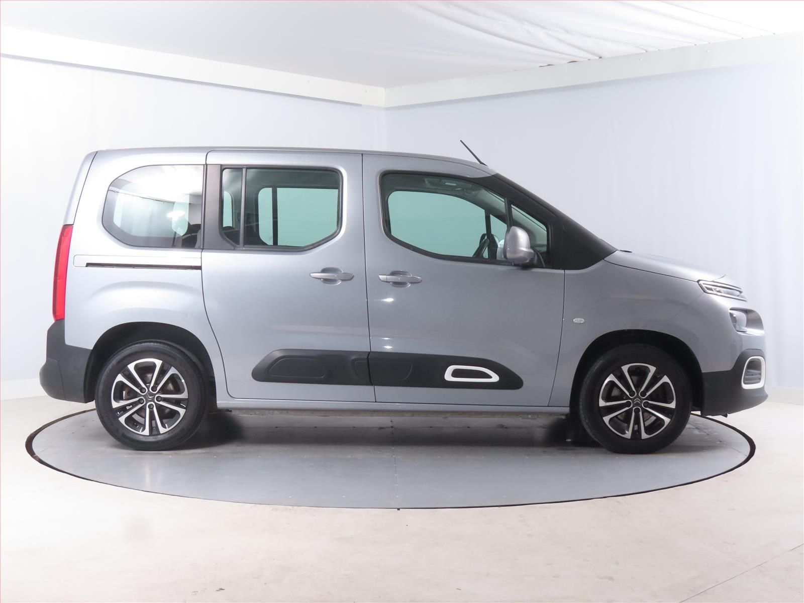 Citroën Berlingo, 1.5 BlueHDi, 5Míst, Klima, ČR - fotka 6