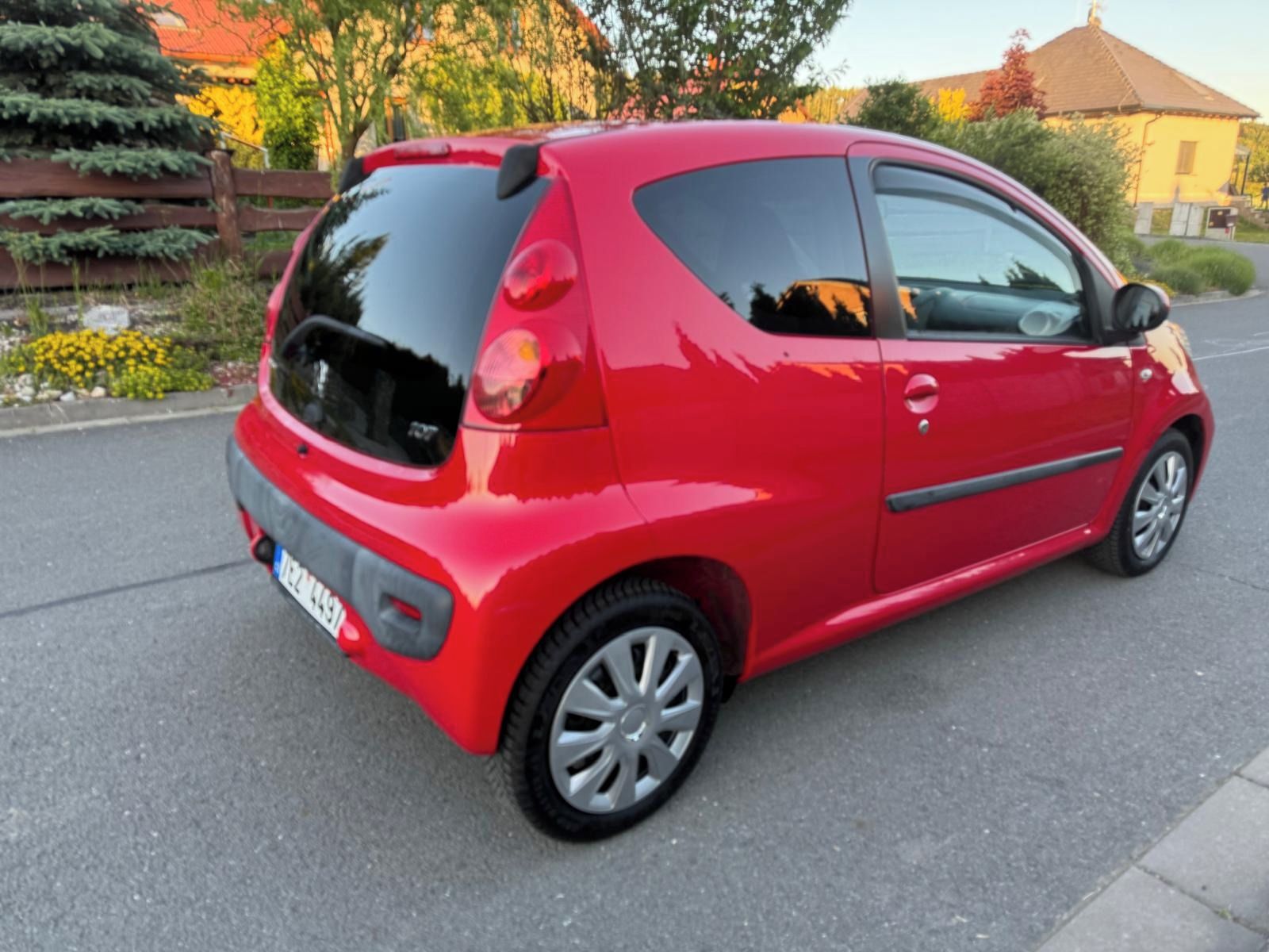 Peugeot 107, AUTOMAT 1.0i 9/2009 po SERVISU - fotka 4