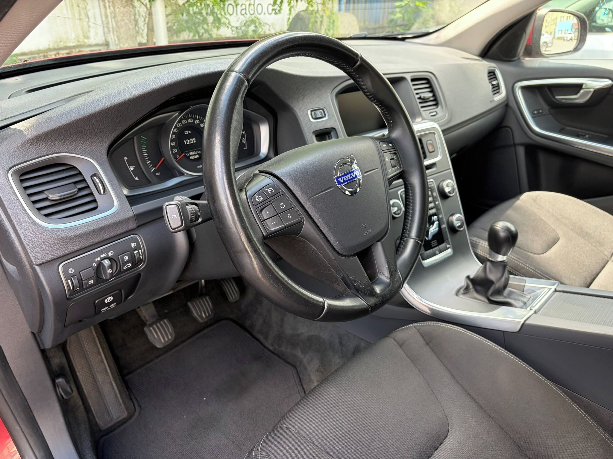 Volvo V60, Volvo V60 D2 84 kW | 2014 - fotka 2