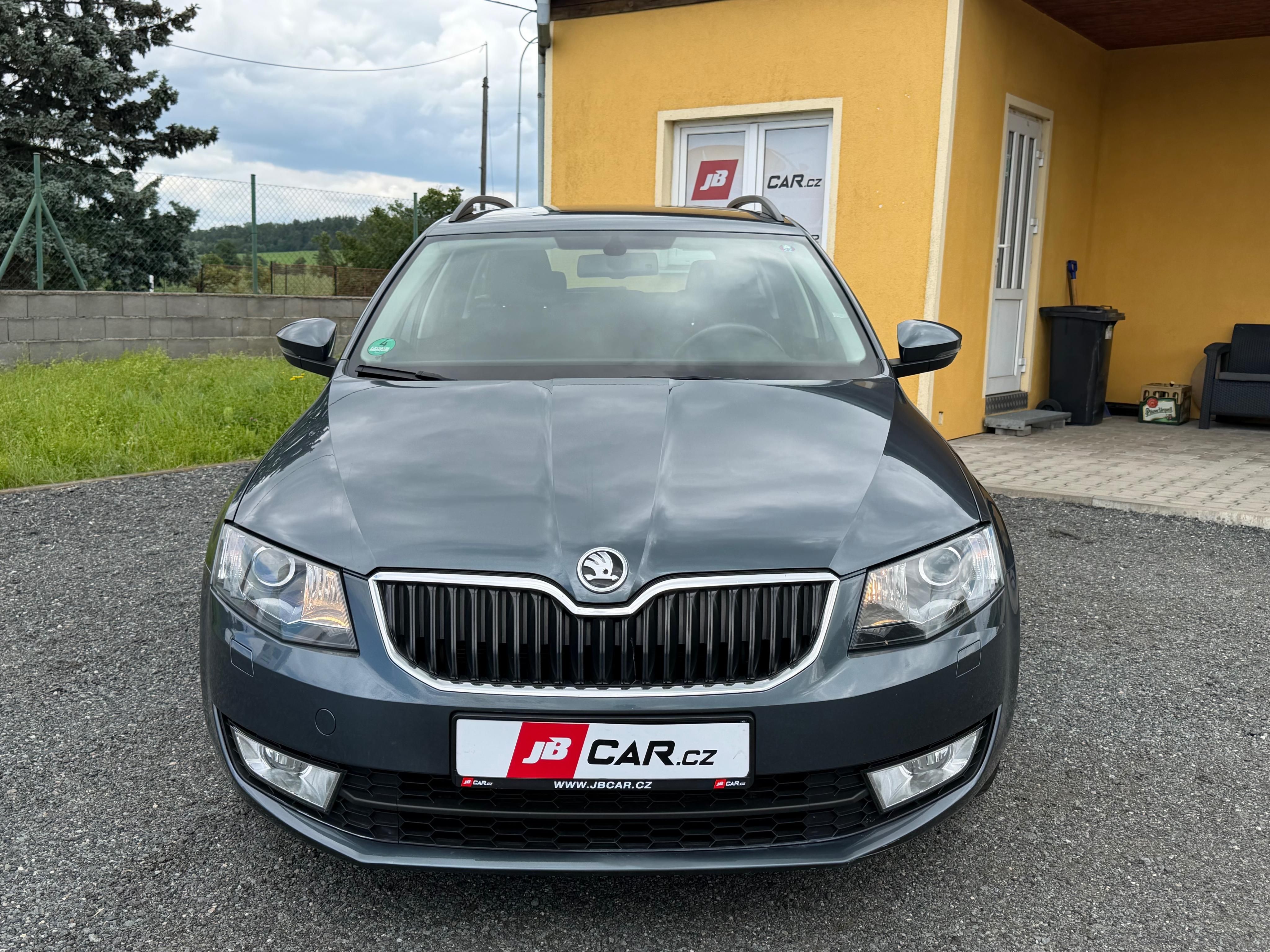 Škoda Octavia, 1.4 TSI 103KW EDITION 1.MAJ - fotka 6