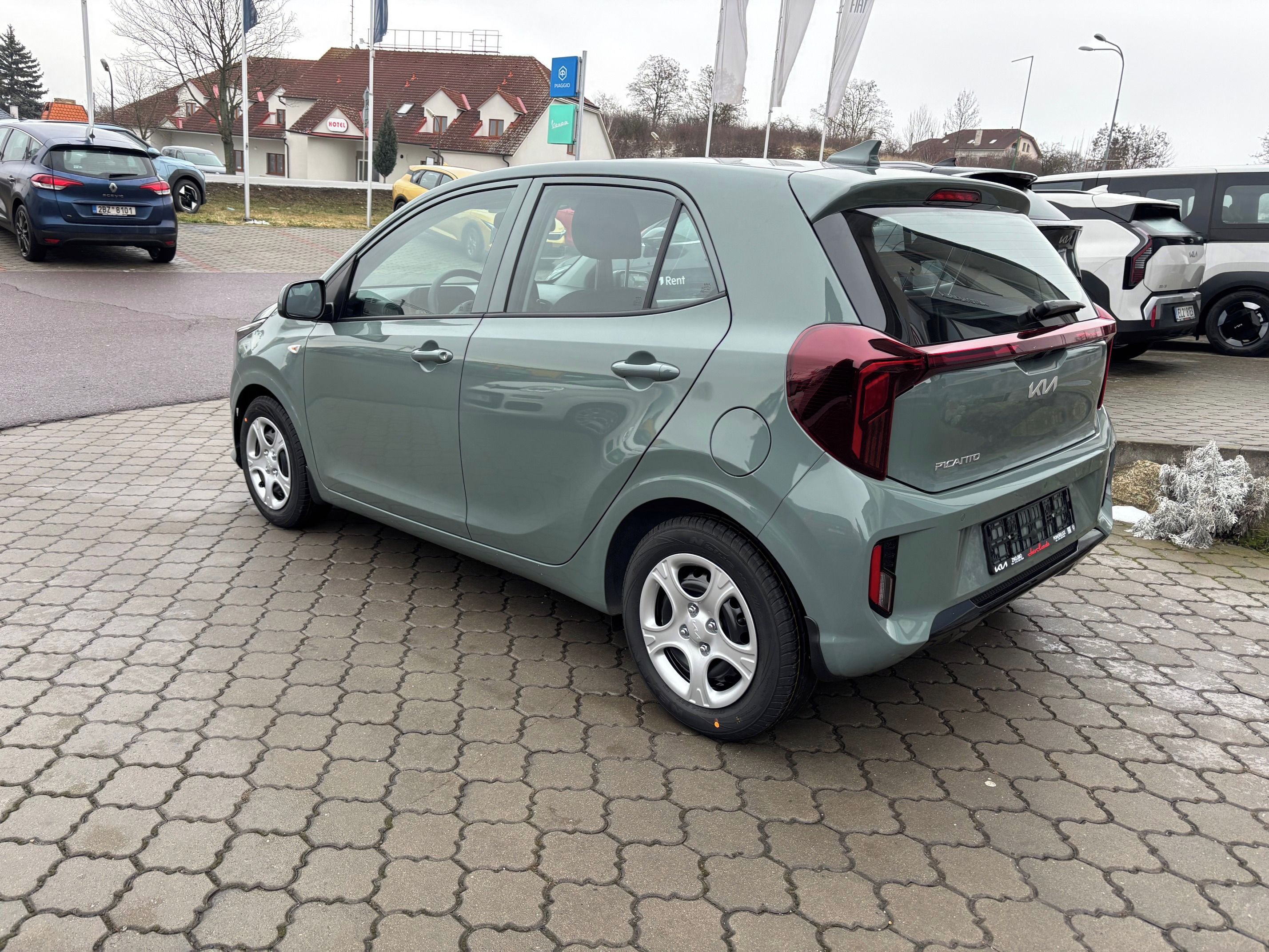 Kia Picanto, 1,0 COMFORT + WINTER - fotka 4