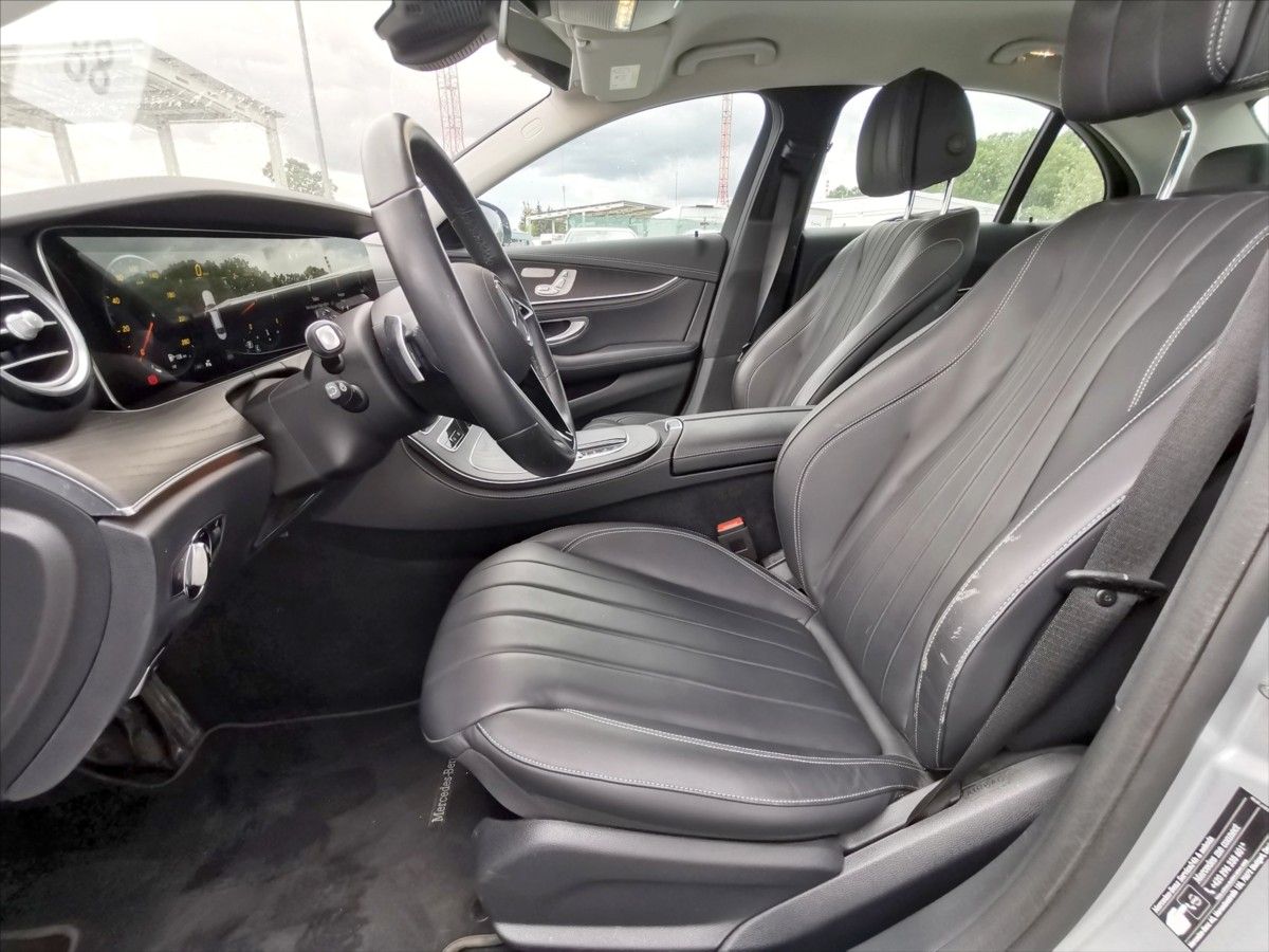 Mercedes-Benz Třídy E, E400d 4M*AIR*HUD*masáž*tažné - fotka 3