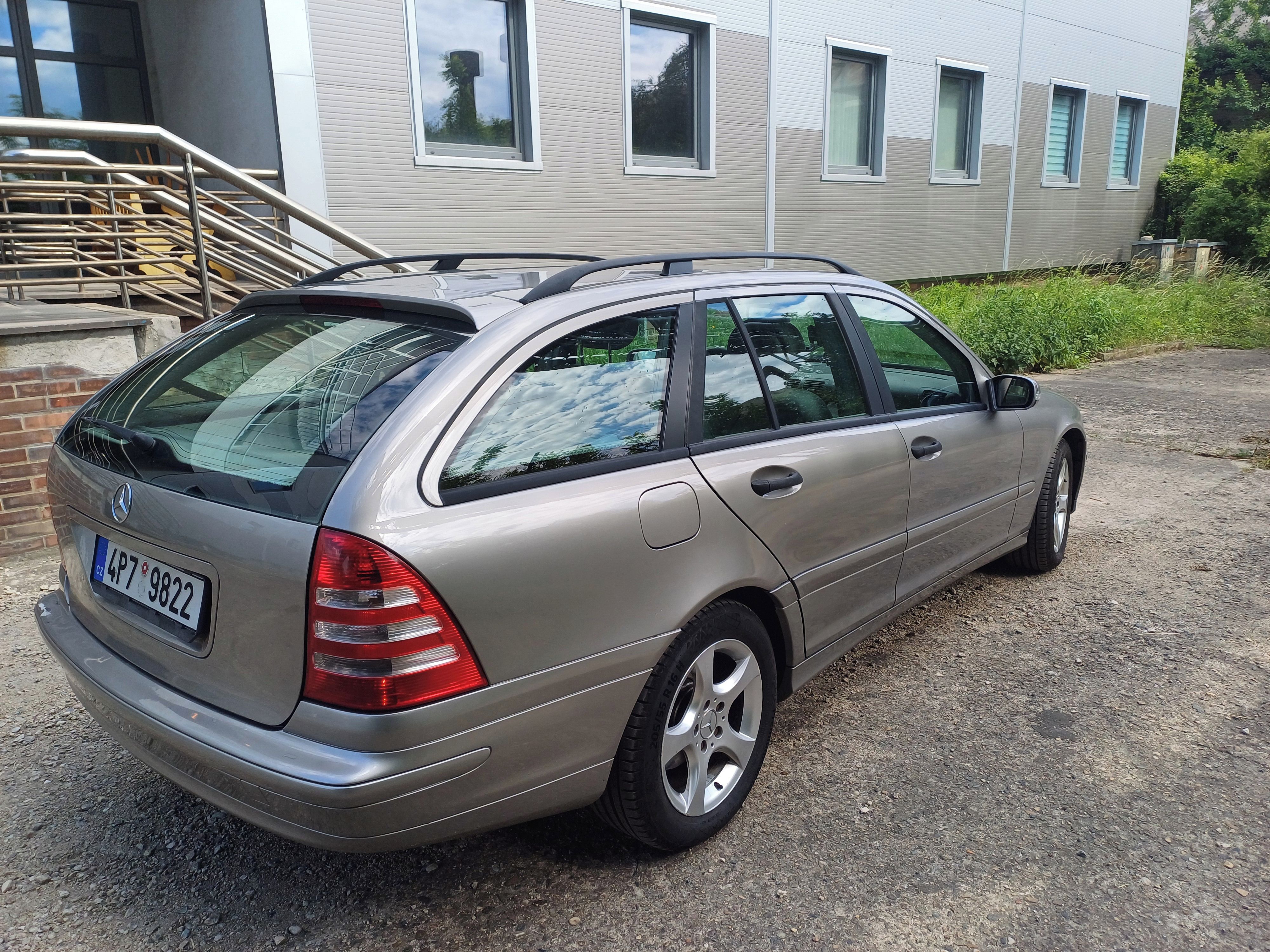 Mercedes-Benz Třídy C, MB W203 CDi - Servisováno - fotka 2