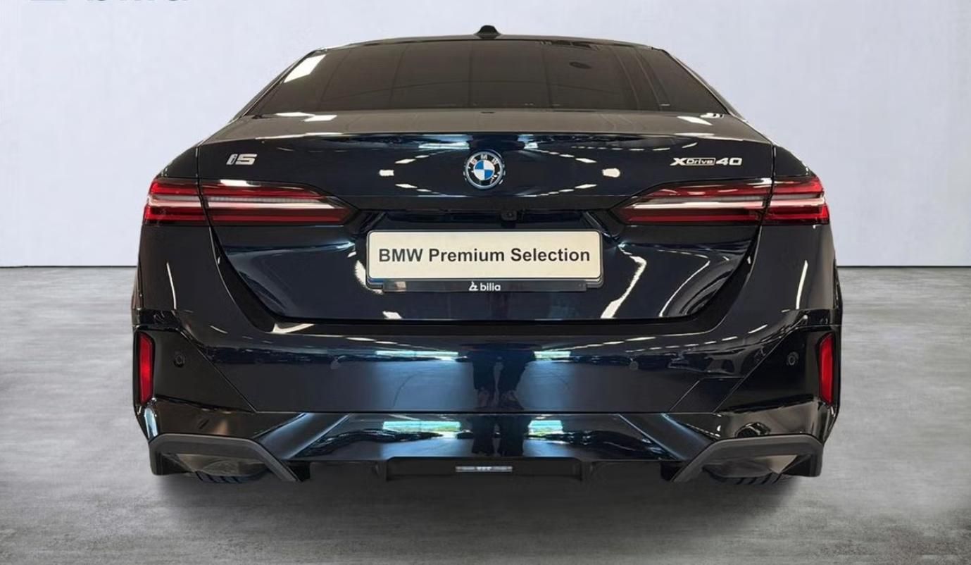 BMW i5, xDrive40 M Sport Kamera Tažné - fotka 4