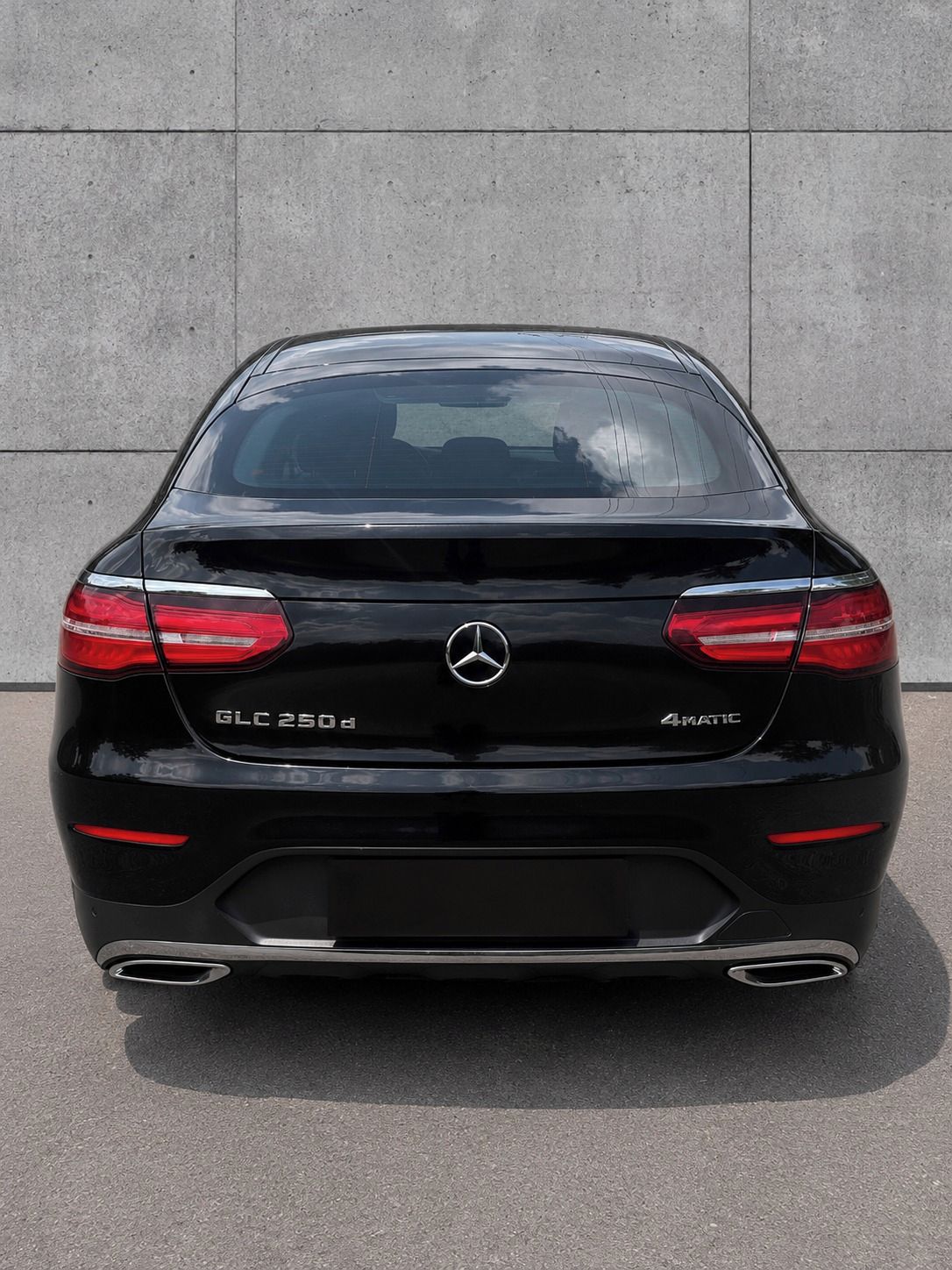 Mercedes-Benz GLC, GLC 250d Coupe AMG - top stav - fotka 2