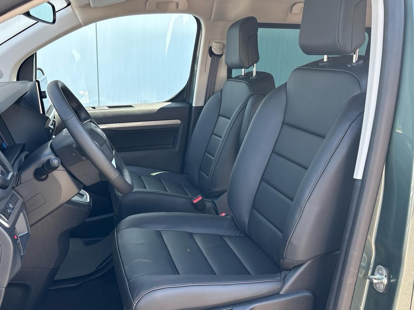 Opel Zafira, 2.2CDTi 180k 130kW L2 Elegance - fotka 5