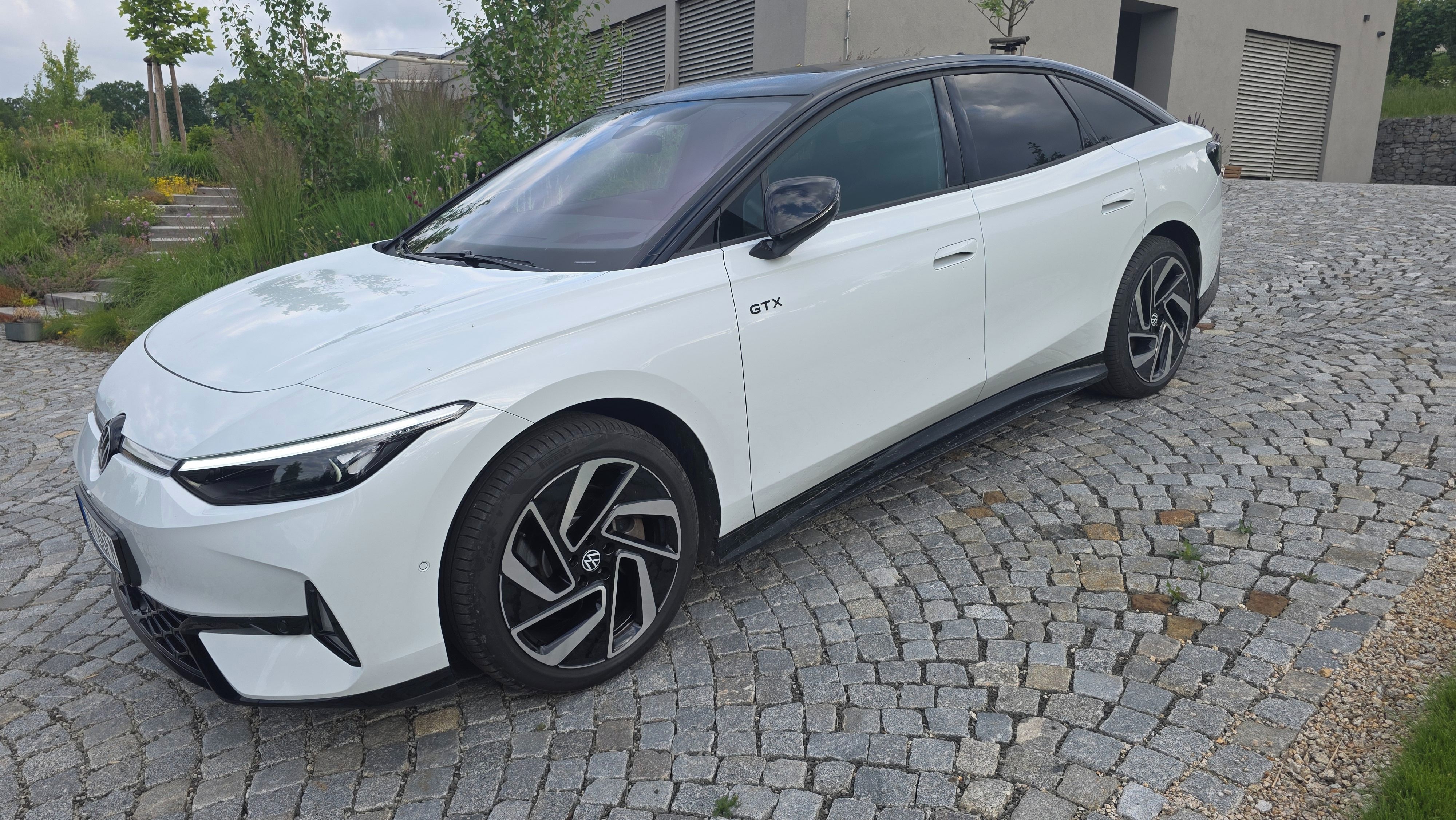 Volkswagen ID.7, GTX 4motion v max výbavě 250kW - fotka 3