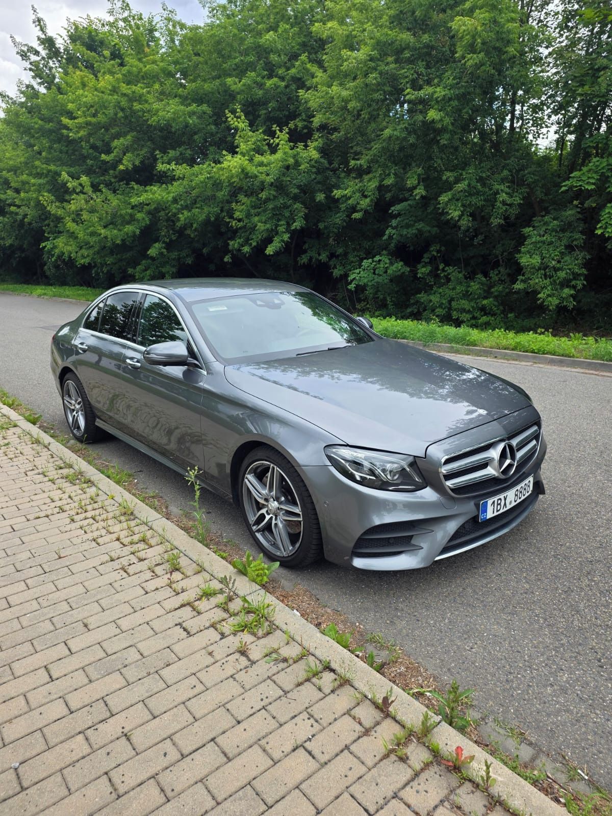 Mercedes-Benz Třídy E, 220D 4Matic, AMG,HUD, servis - fotka 3