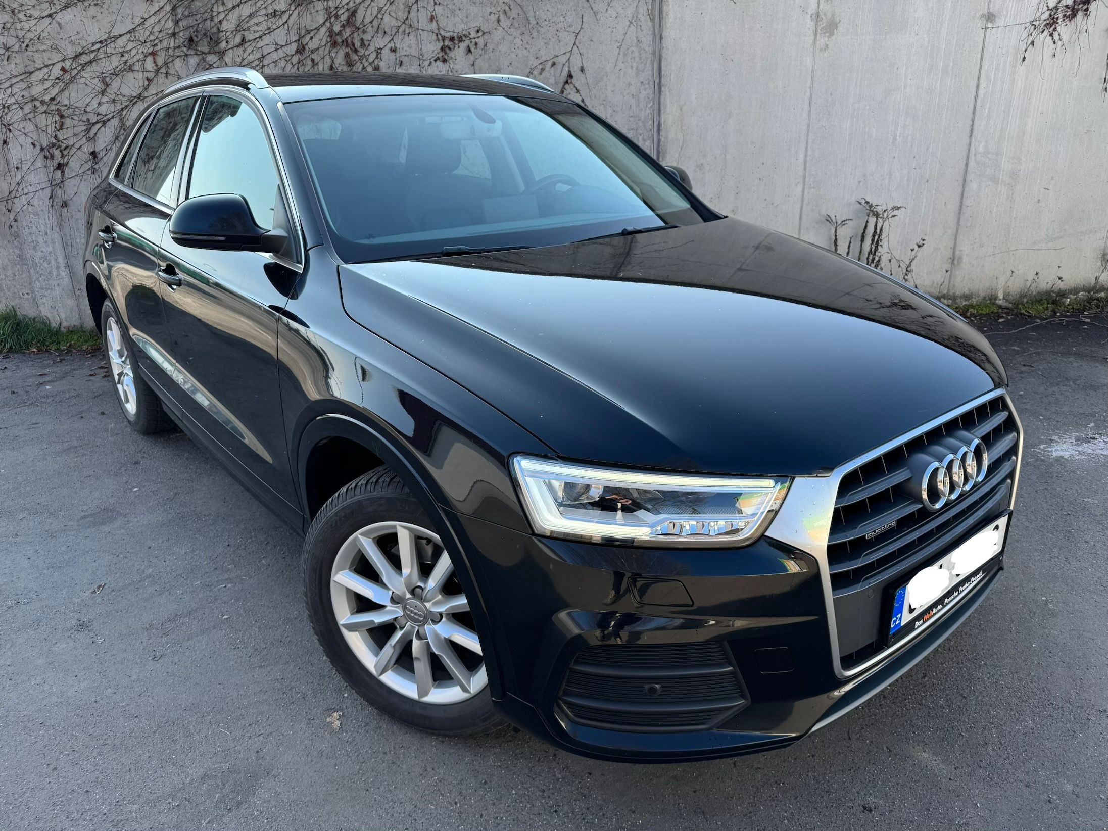 Audi Q3, 2.0 TDI 110kW,Automat,4x4,ČR. - fotka 5