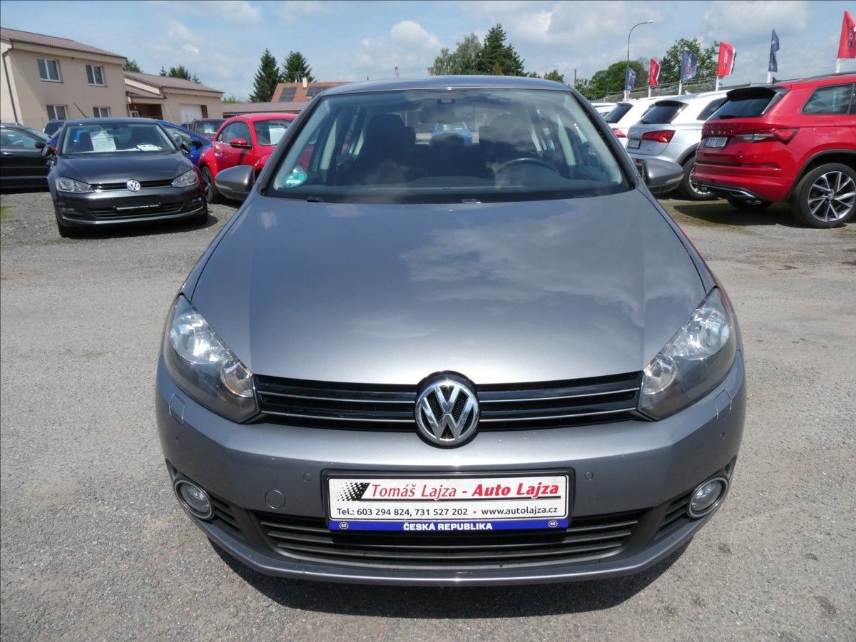 Volkswagen Golf, 1,6 MPi 75kW závěs, klima - fotka 2