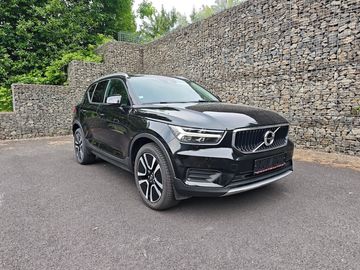 VOLVO XC40 T3 AT PANORAMA