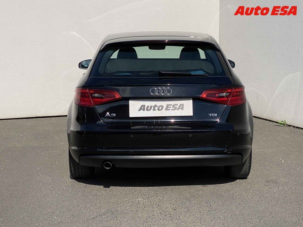 Audi A3, 1.6 TDi,2.maj,ČR - fotka 5