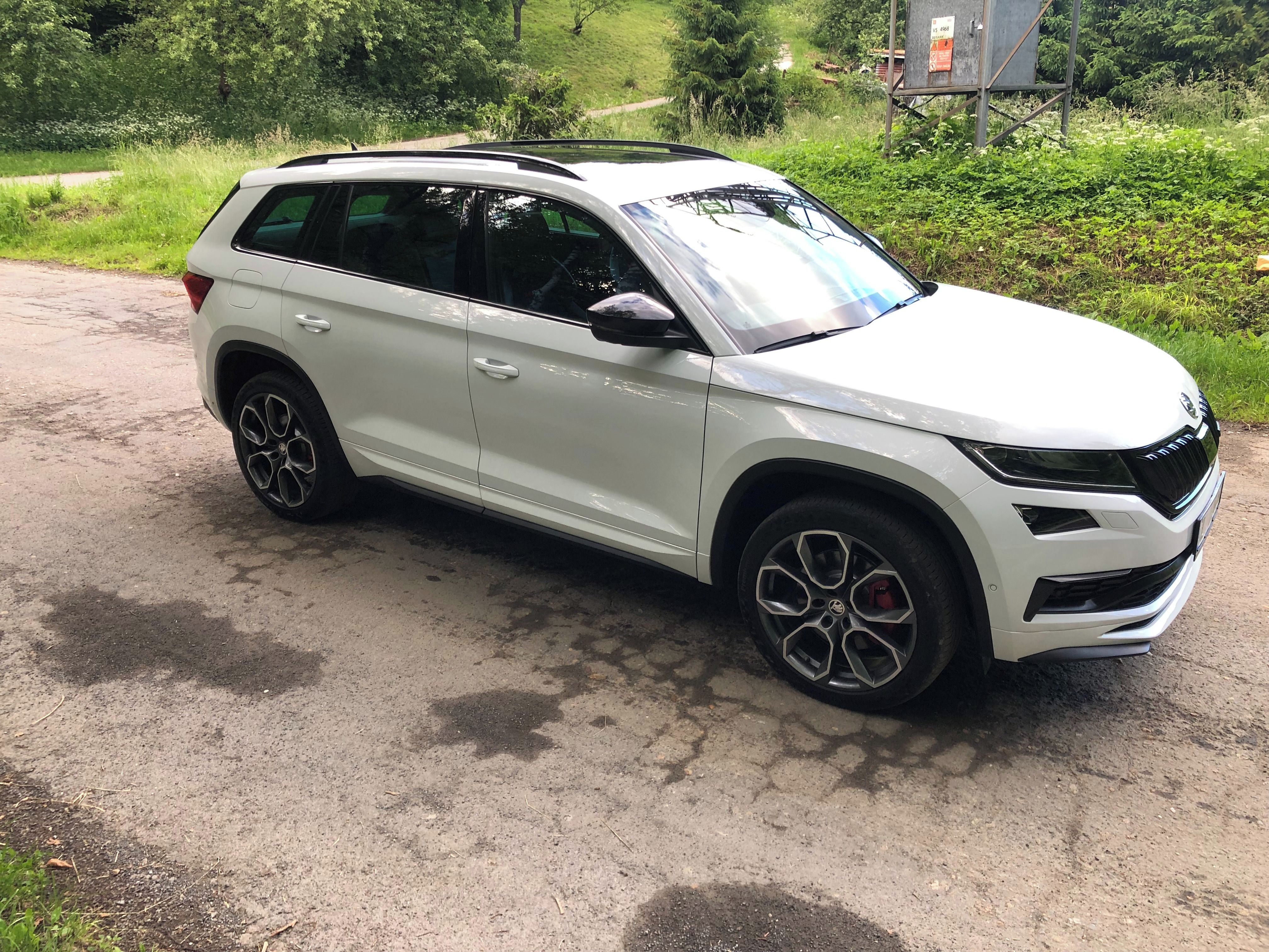 Škoda Kodiaq, 2.0 TDI RS 176 KW 4x4 WEBASTO - fotka 4