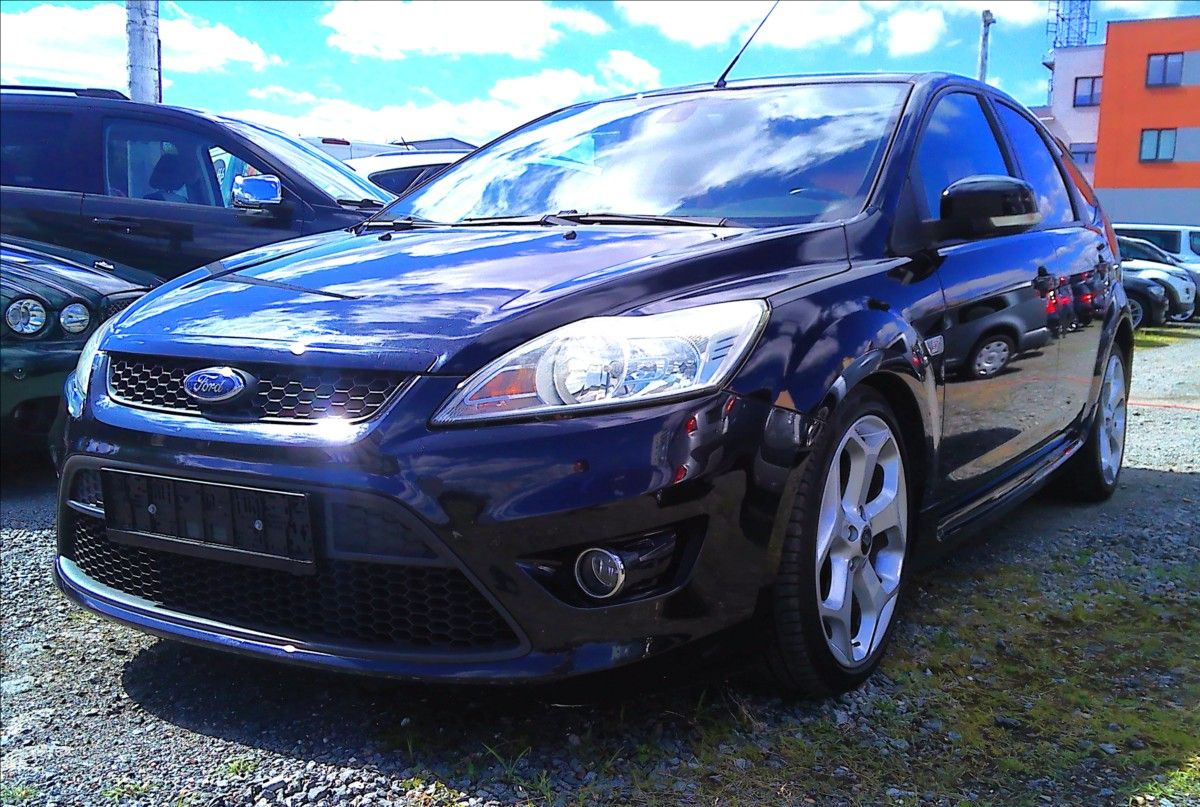 Ford Focus, 2,5 ST 166kW SERVISNÍ KNÍŽKA