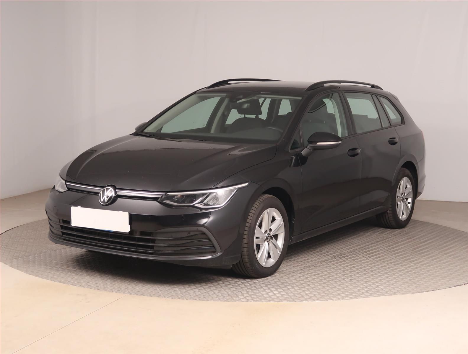 Volkswagen Golf, 1.5 TSI, Life, Serv.kniha - fotka 2