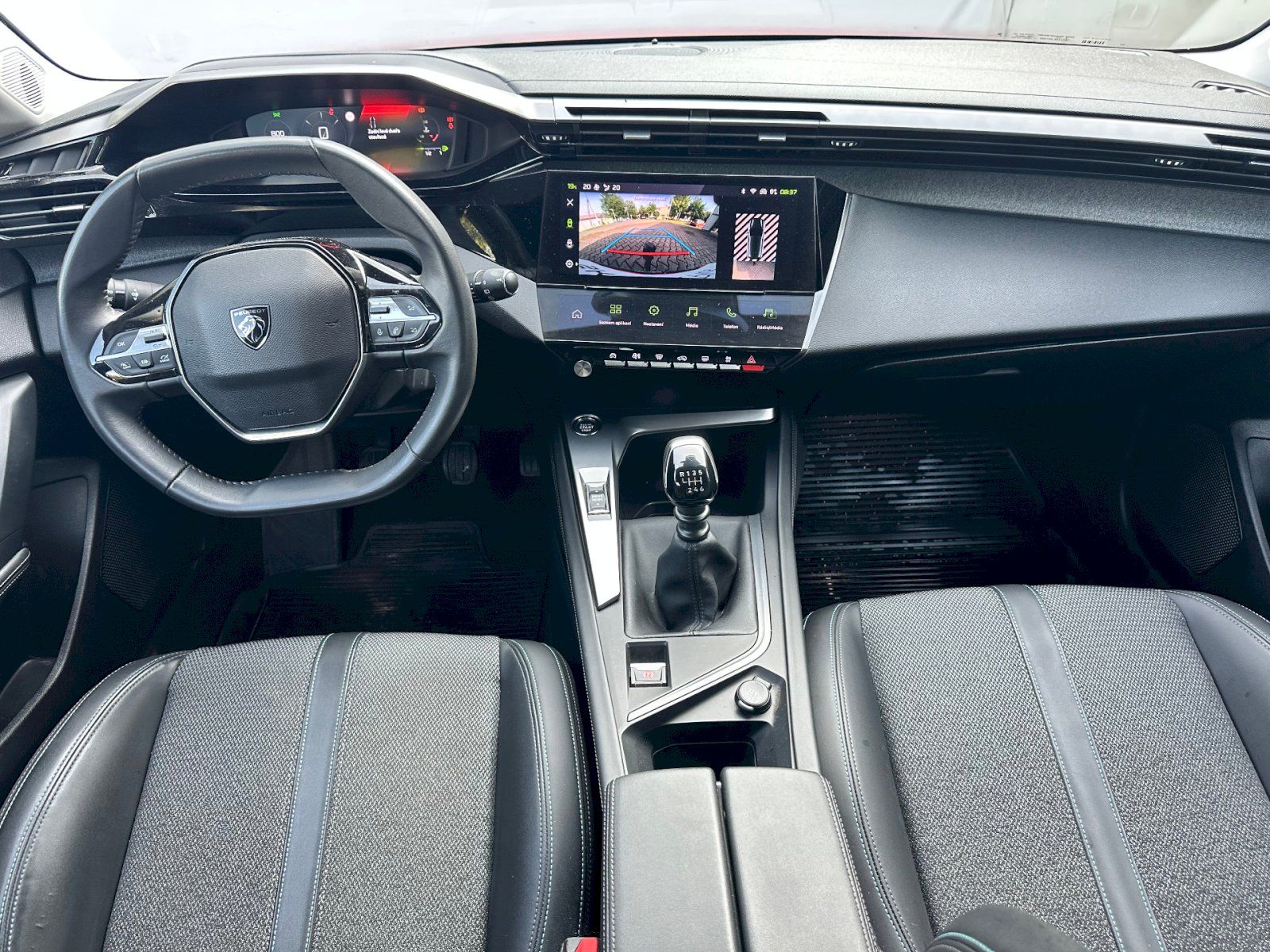 Peugeot 308, ALLURE PACK 1.2 PureTech 130 S - fotka 5