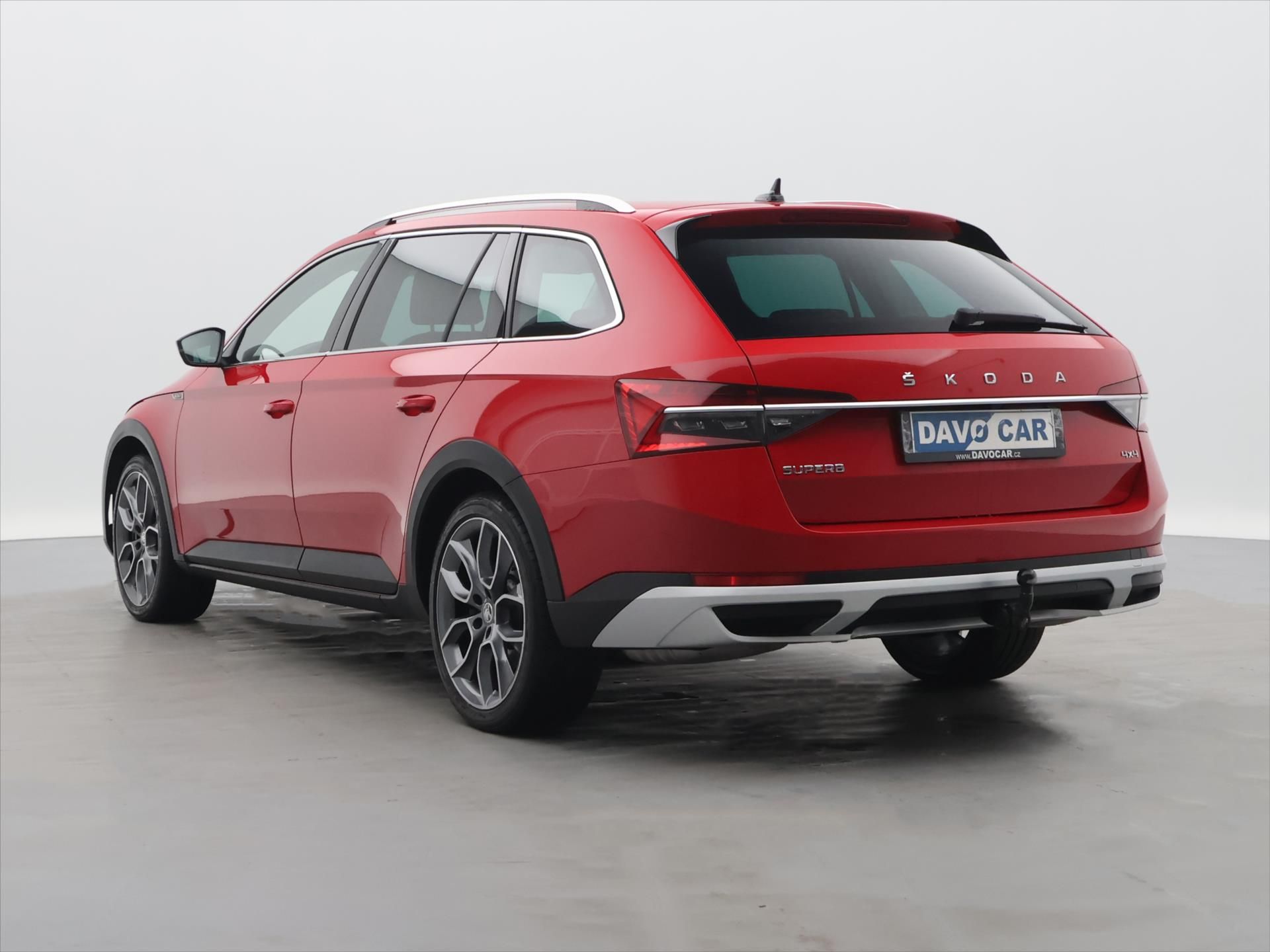 Škoda Superb, 2.0 TSI 206KW 4X4 SCOUT CZ 18T - fotka 5